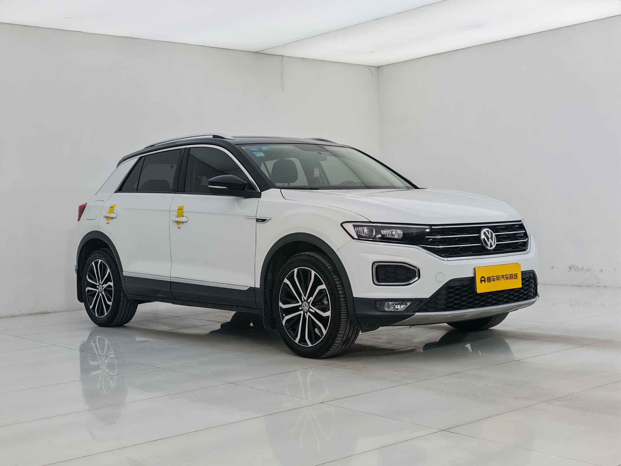 Volkswagen T-Roc 2019 #3 Volkswagen T-Roc 2019 car image #3