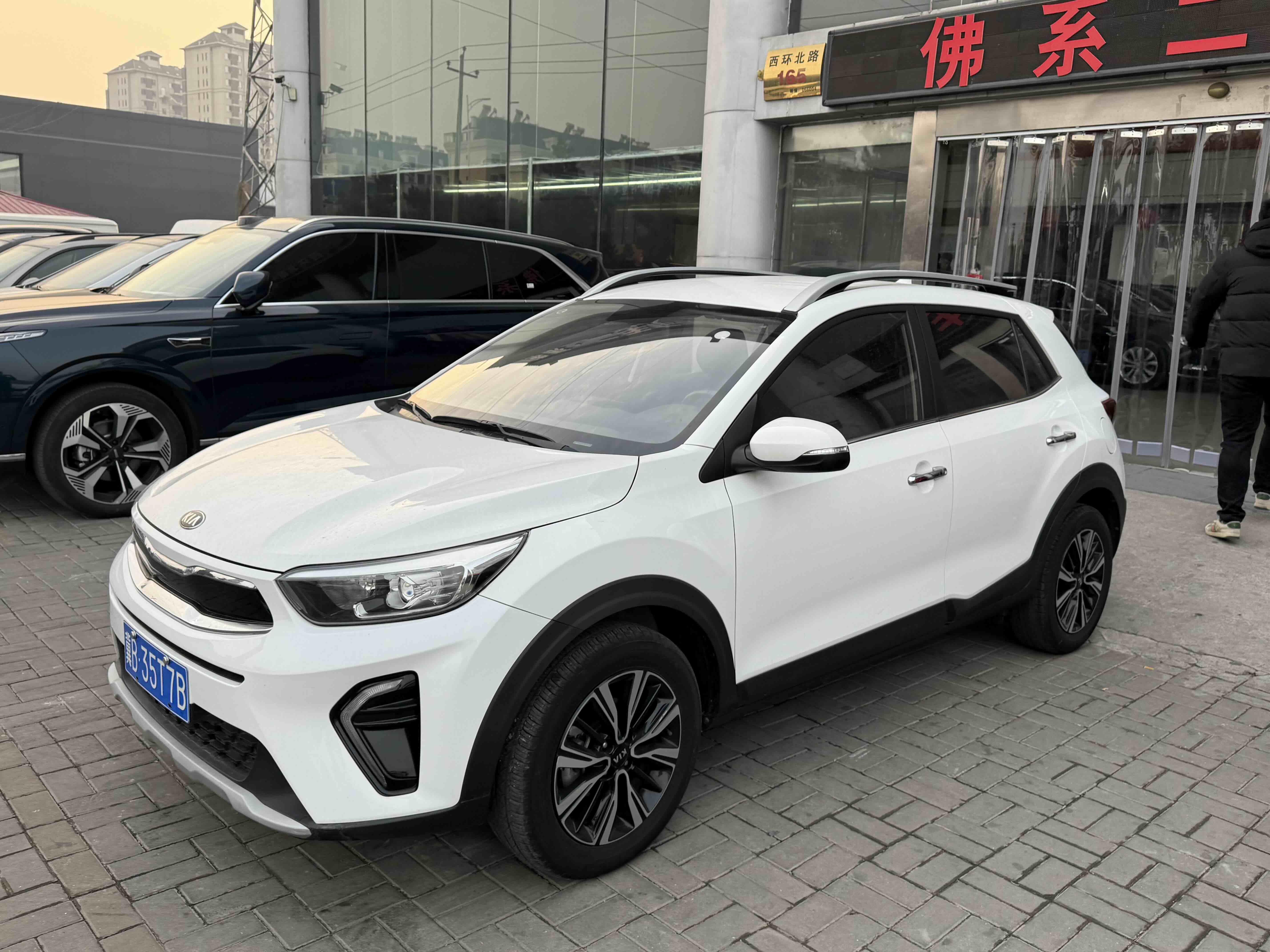 Kia KX1 2020 car image #3