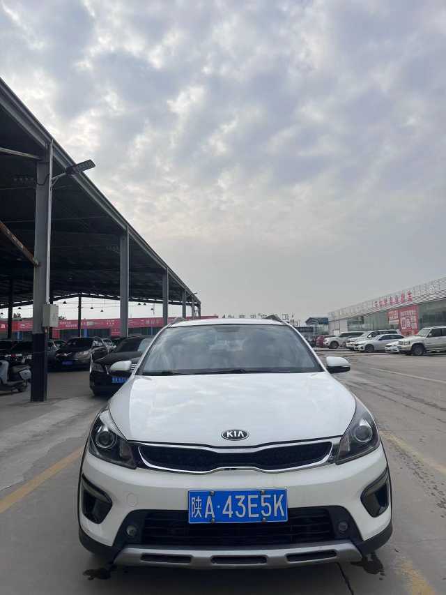 Kia Rio Cross 2018 صورة سيارة #3