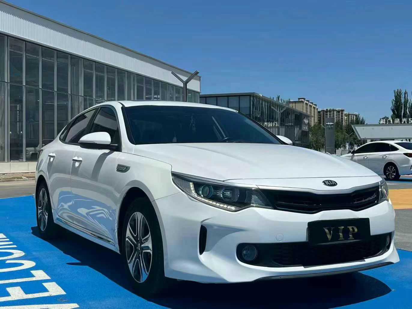 起亚 起亚K5新能源 2019 汽车图片 #3