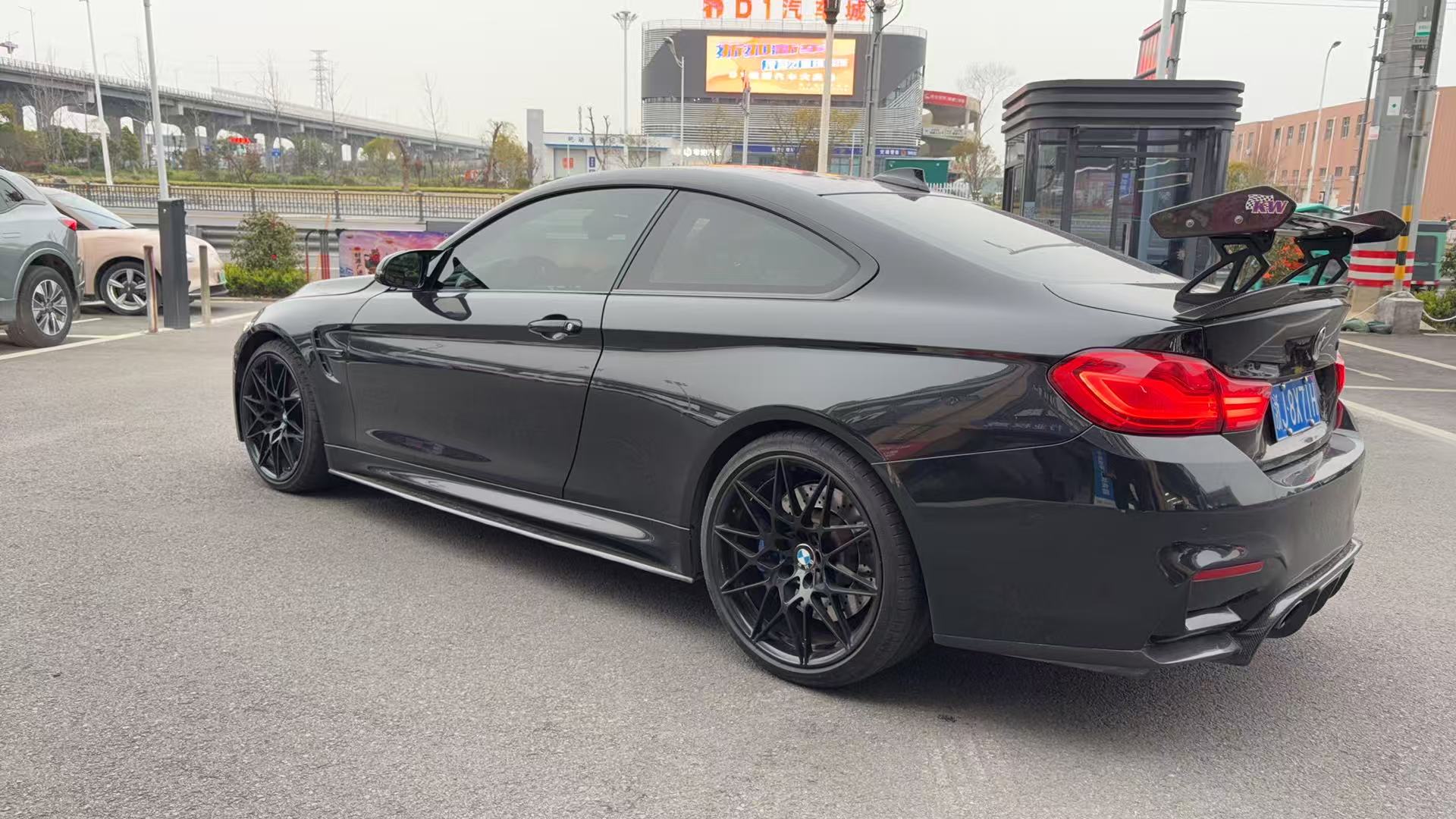 BMW M4 2019 immagine di auto #3