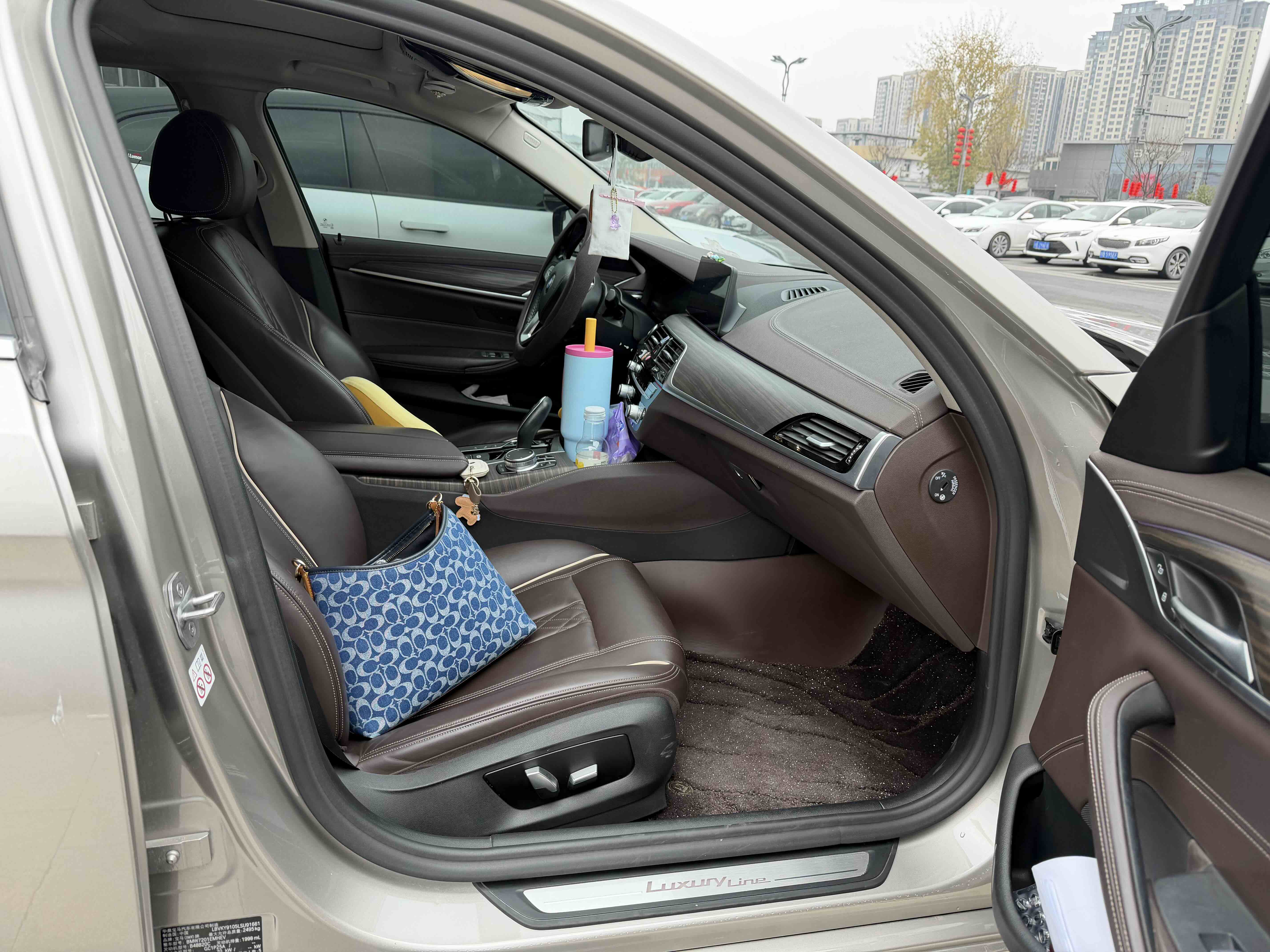 BMW 5 Series New Energy 2019 #3 BMW 5 Series New Energy 2019 car image #3