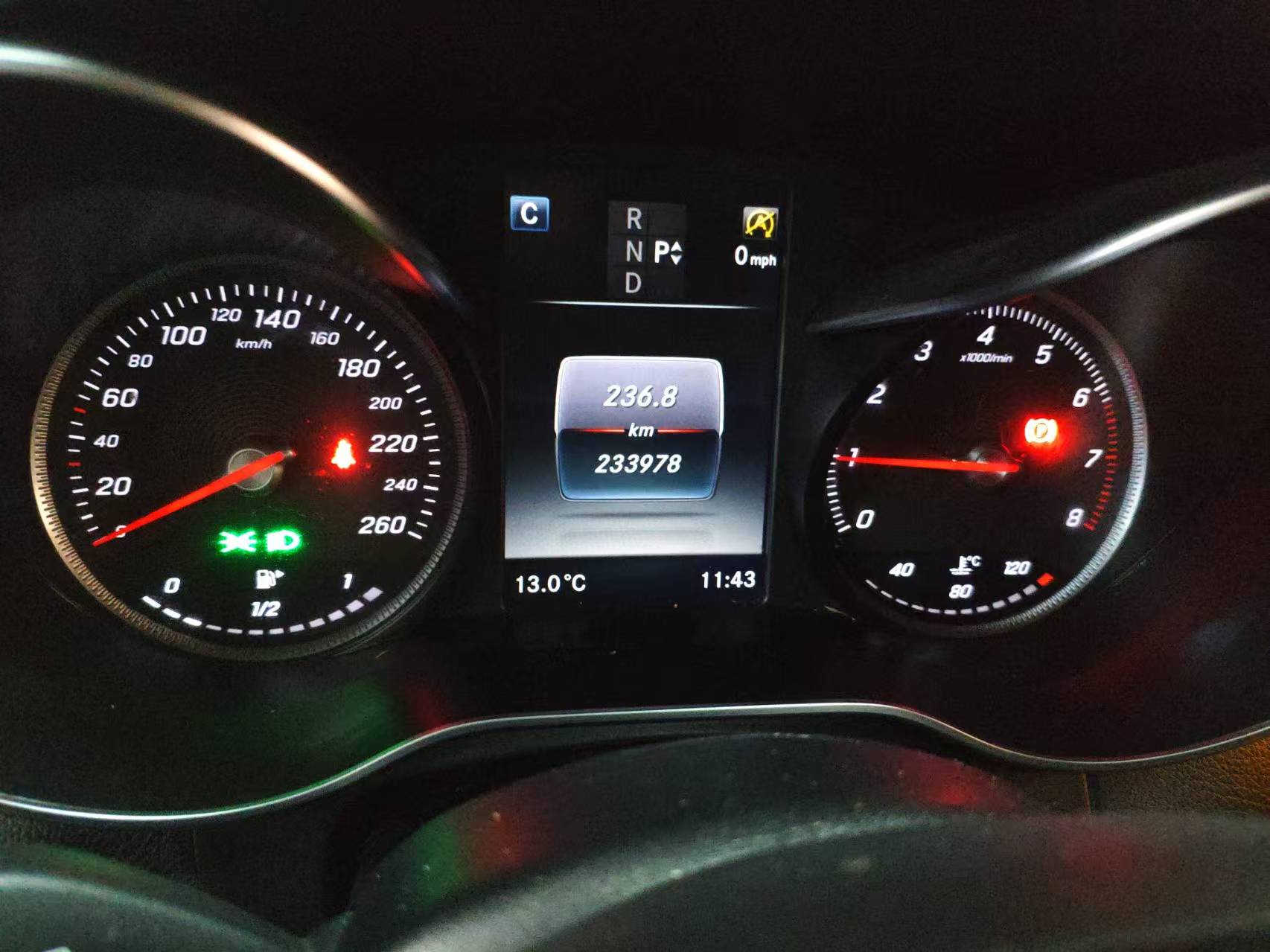 Mercedes-Benz GLC Coupe 2019 immagine di auto #3