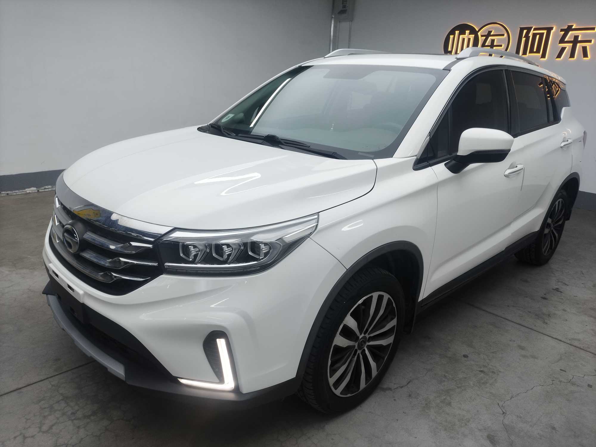 GAC Trumpchi GS4 New Energy 2018 #3 GAC Trumpchi GS4 New Energy 2018 car image #3