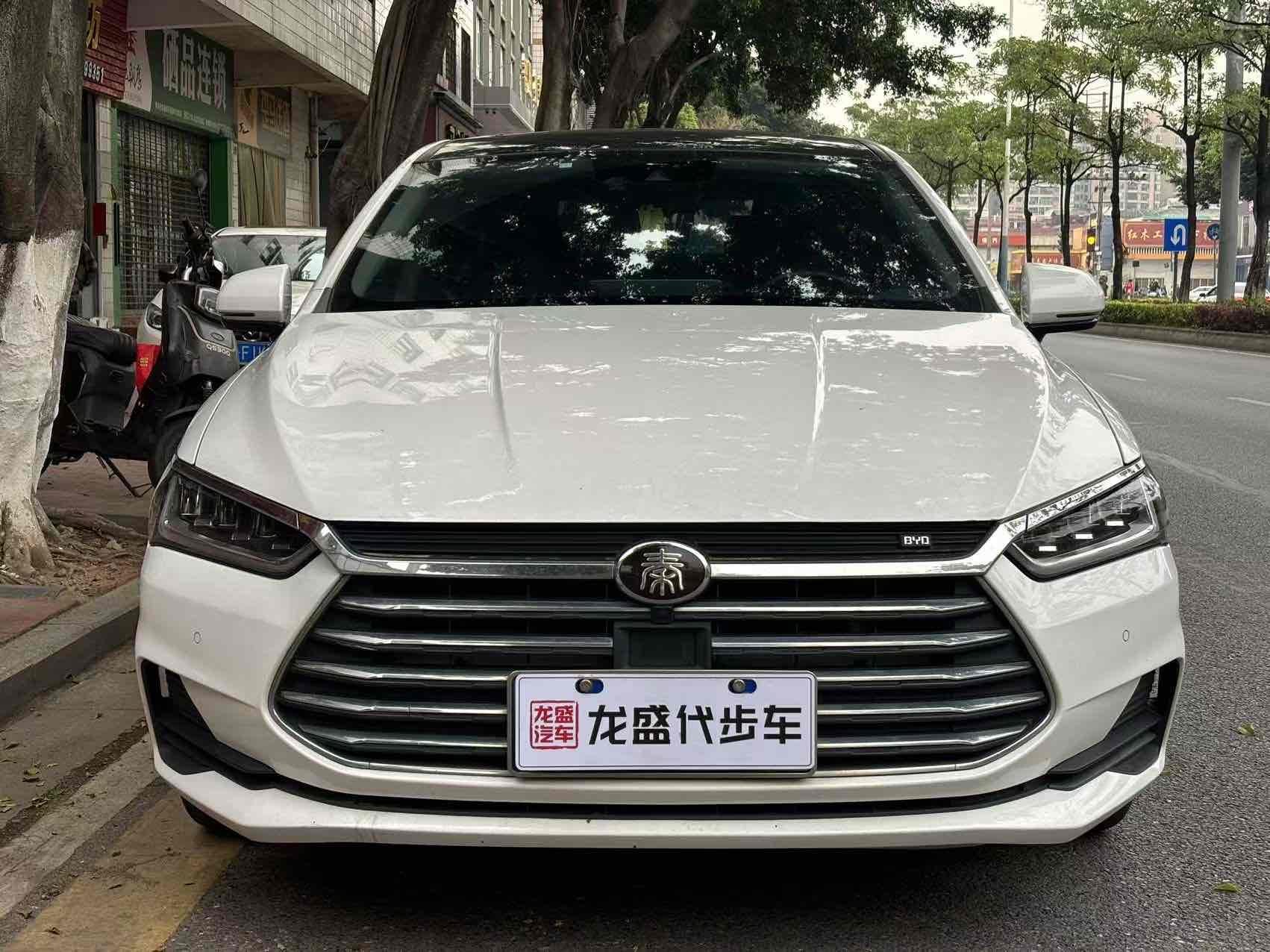 BYD Qin Pro 2018 #3 BYD Qin Pro 2018 car image #3