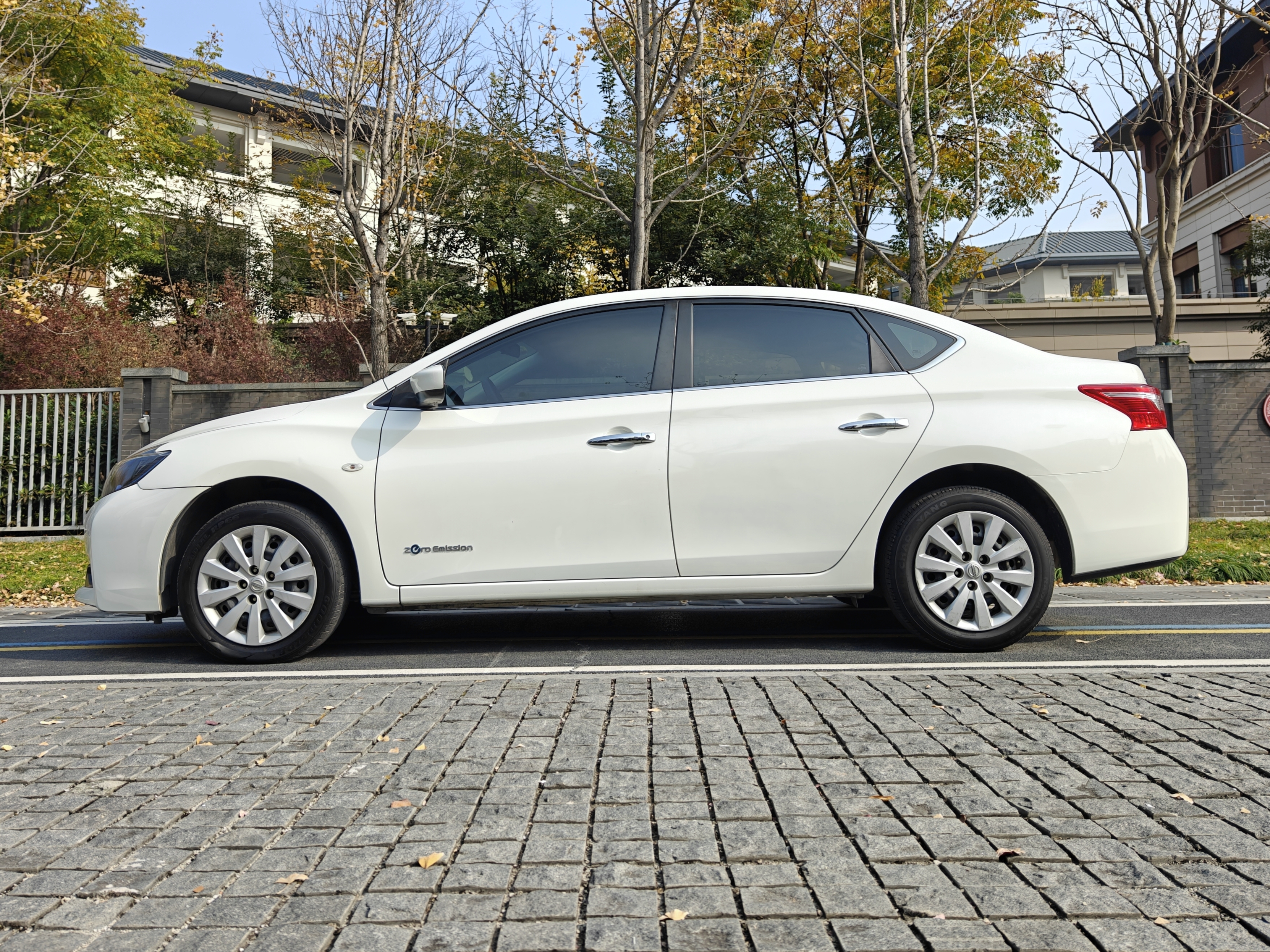 日产 轩逸·纯电 2019 汽车图片 #3