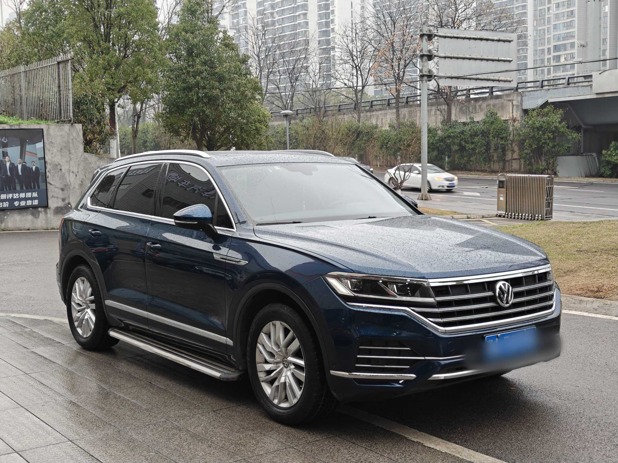 Volkswagen Touareg 2020 image de voiture #3