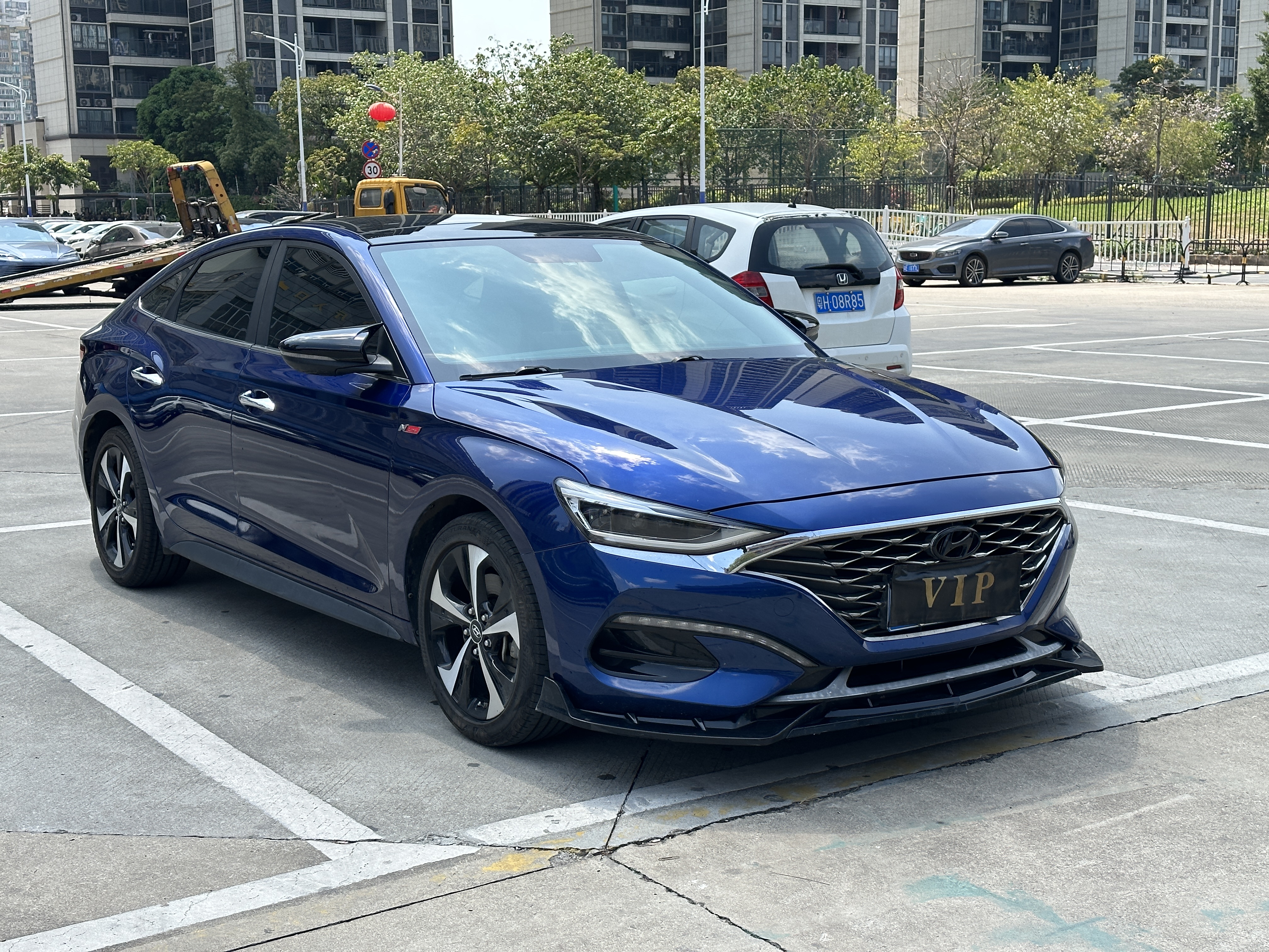 Hyundai Lafesta 2019 car image #3