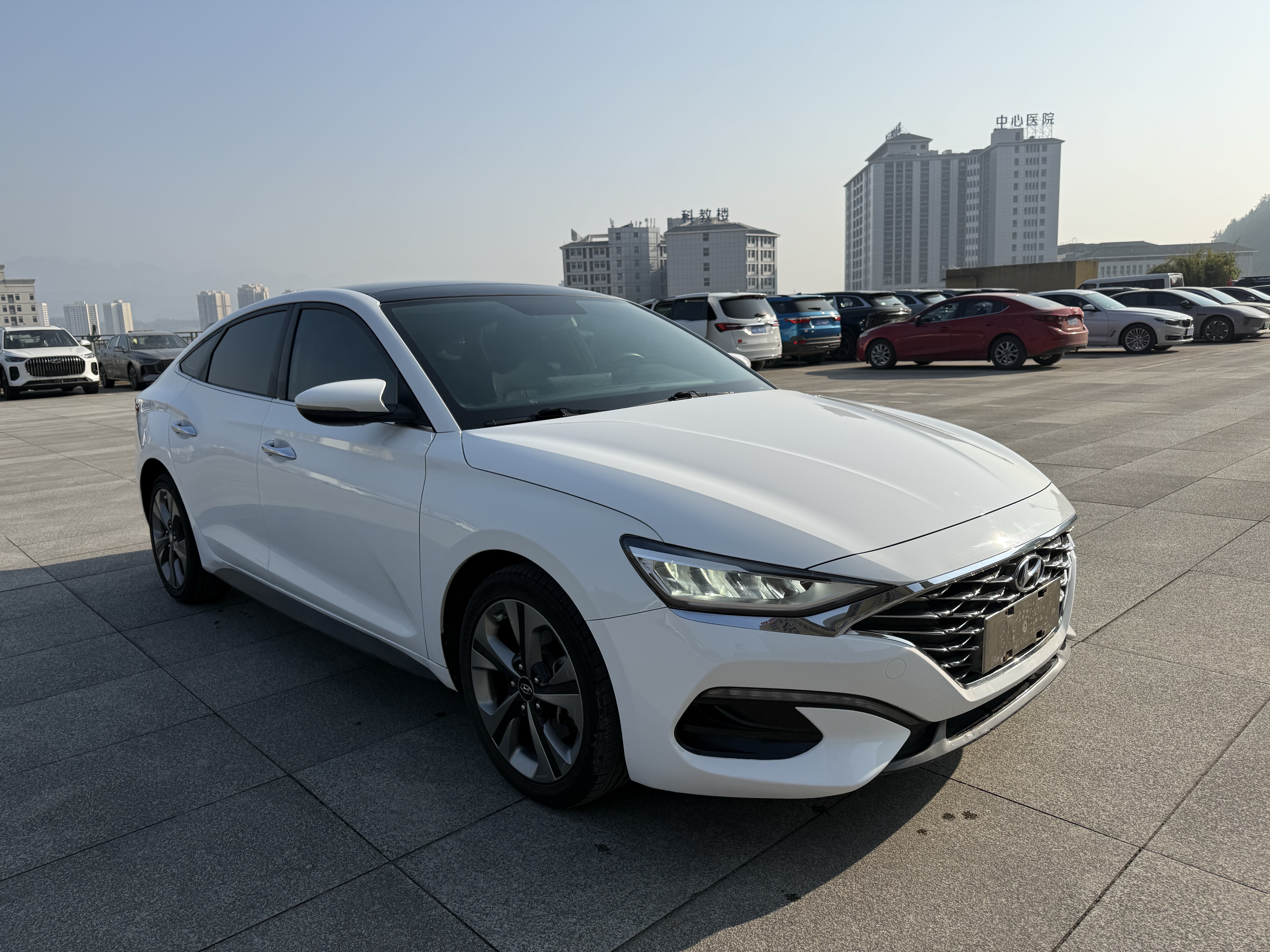 Hyundai Lafesta 2019 #3 Hyundai Lafesta 2019 car image #3