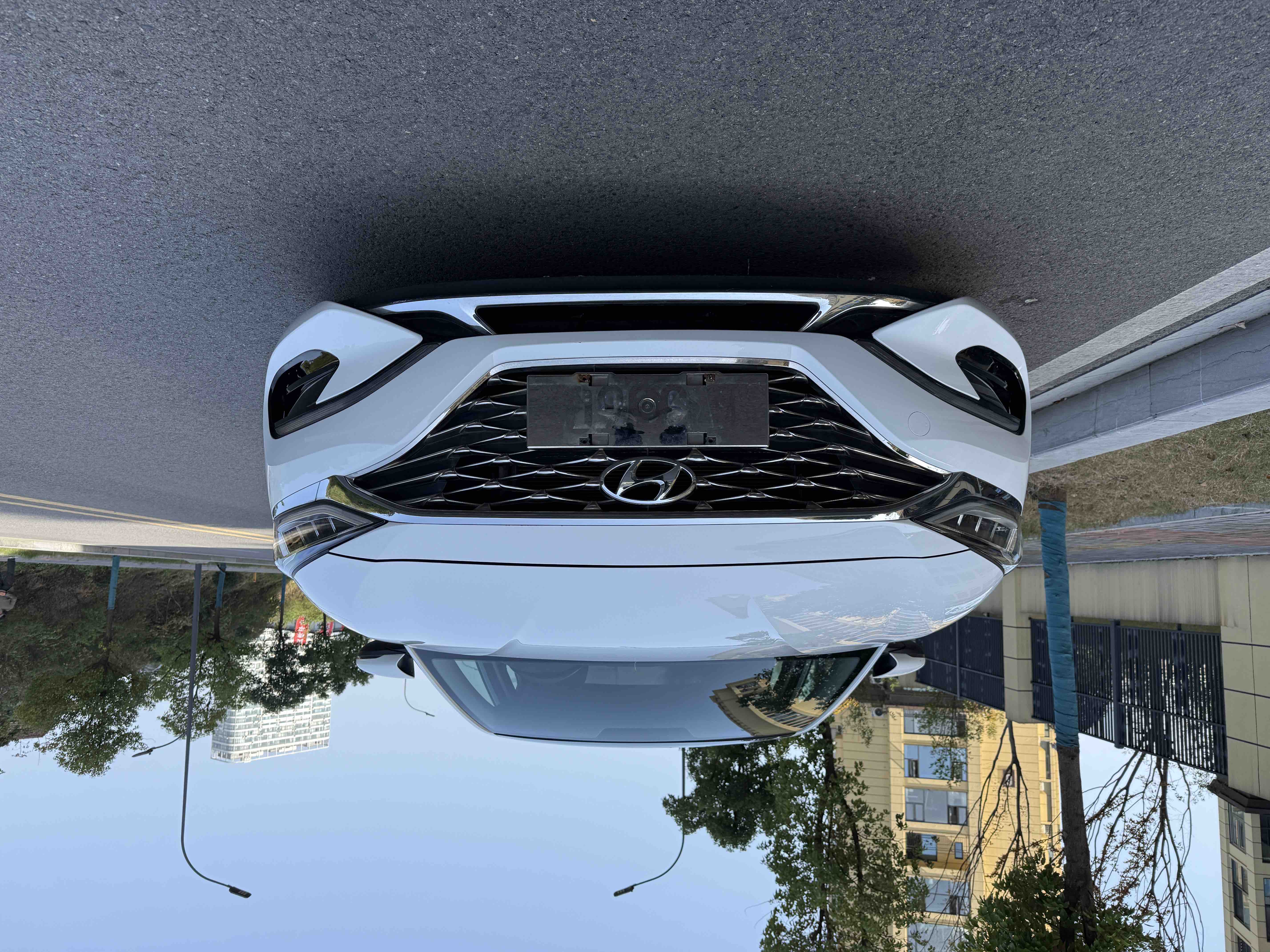 Hyundai Lafesta 2020 car image #3