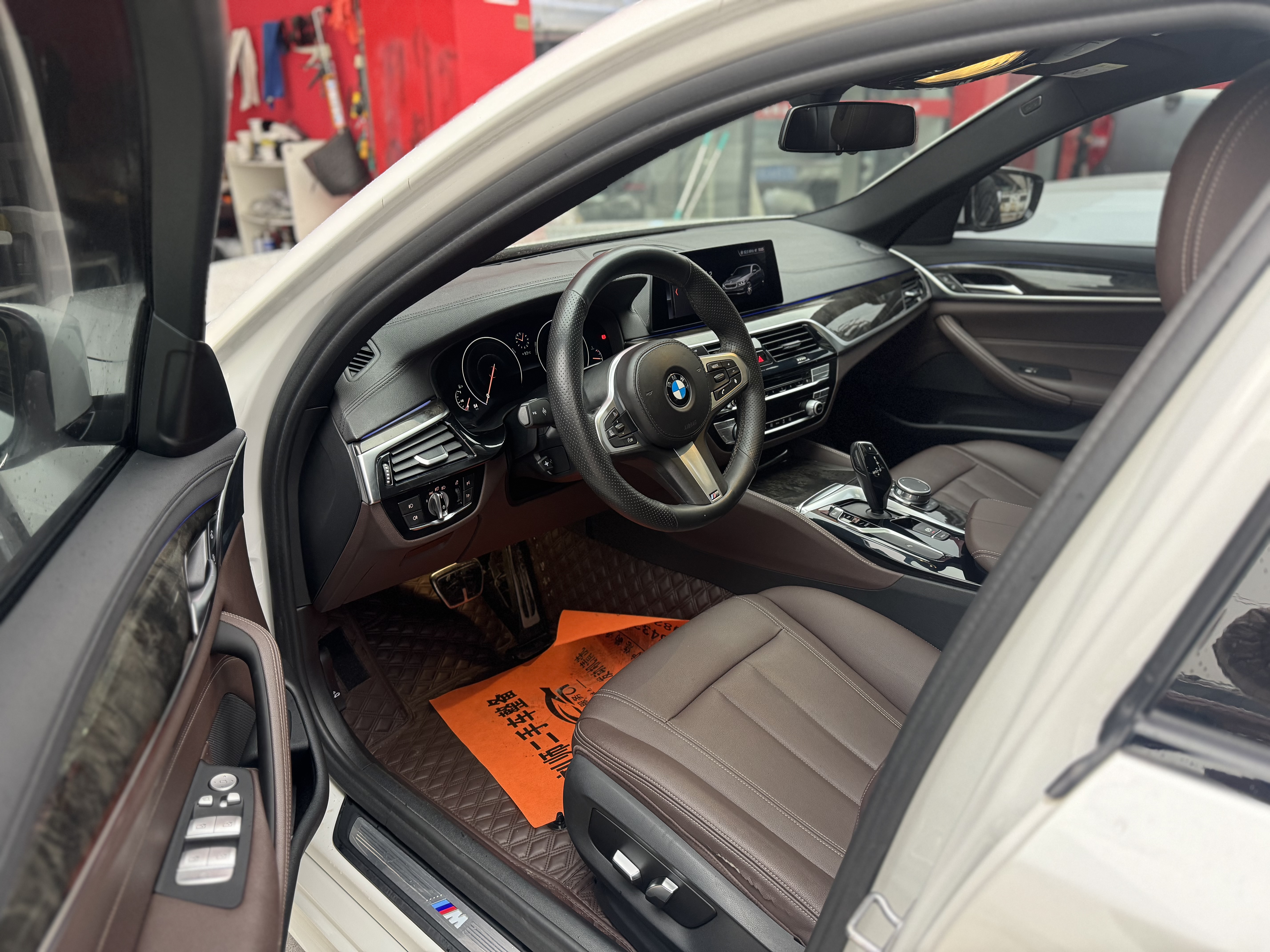 BMW 5 Series 2019 car image #3