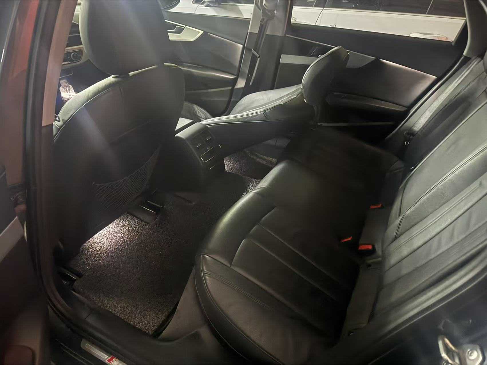 Audi A4L 2019 #3 Audi A4L 2019 car image #3