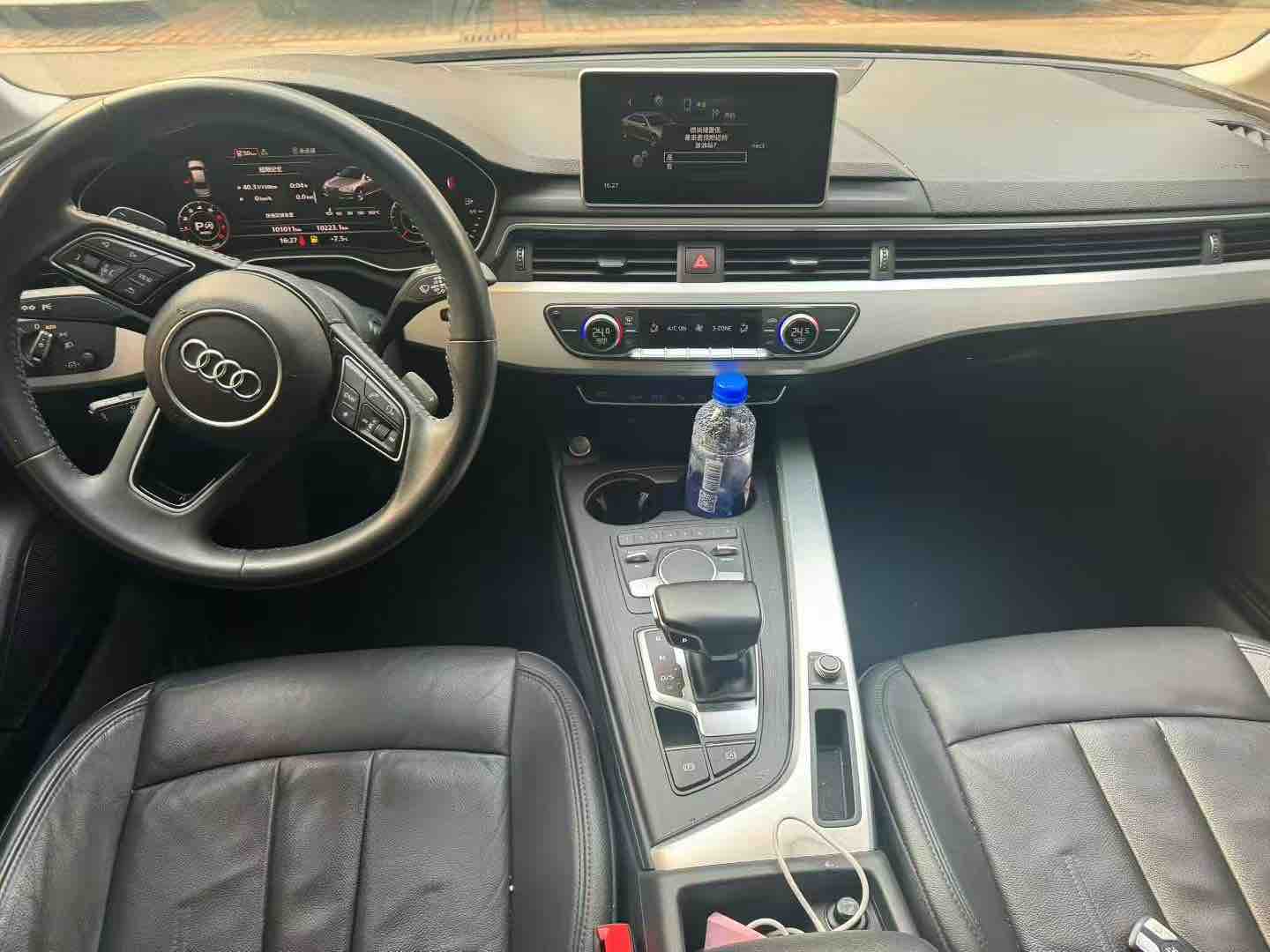 Audi A4L 2019 car image #3