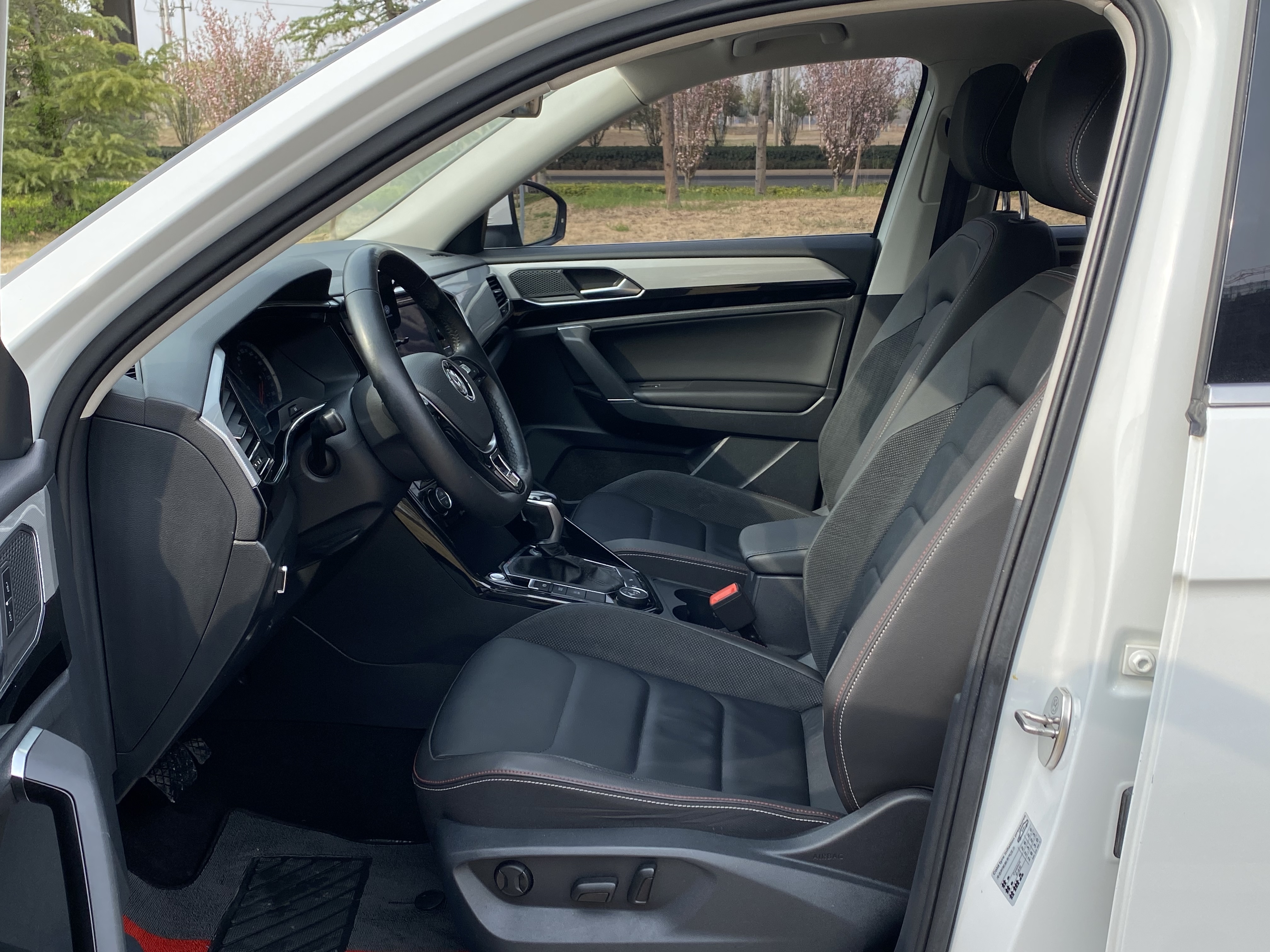 Volkswagen Tayron 2020 immagine di auto #3