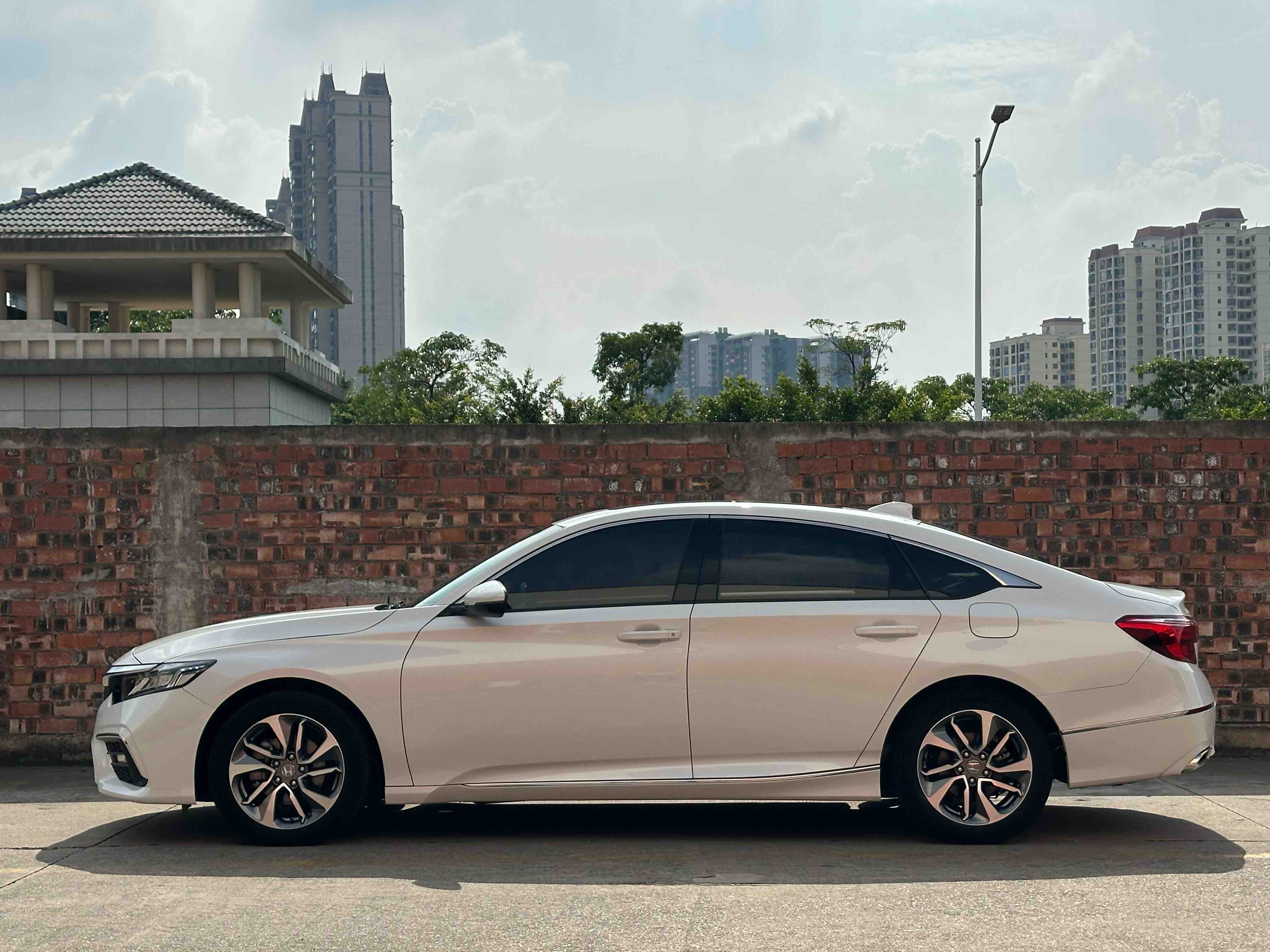 Honda Inspire 2019 #3 Honda Inspire 2019 car image #3