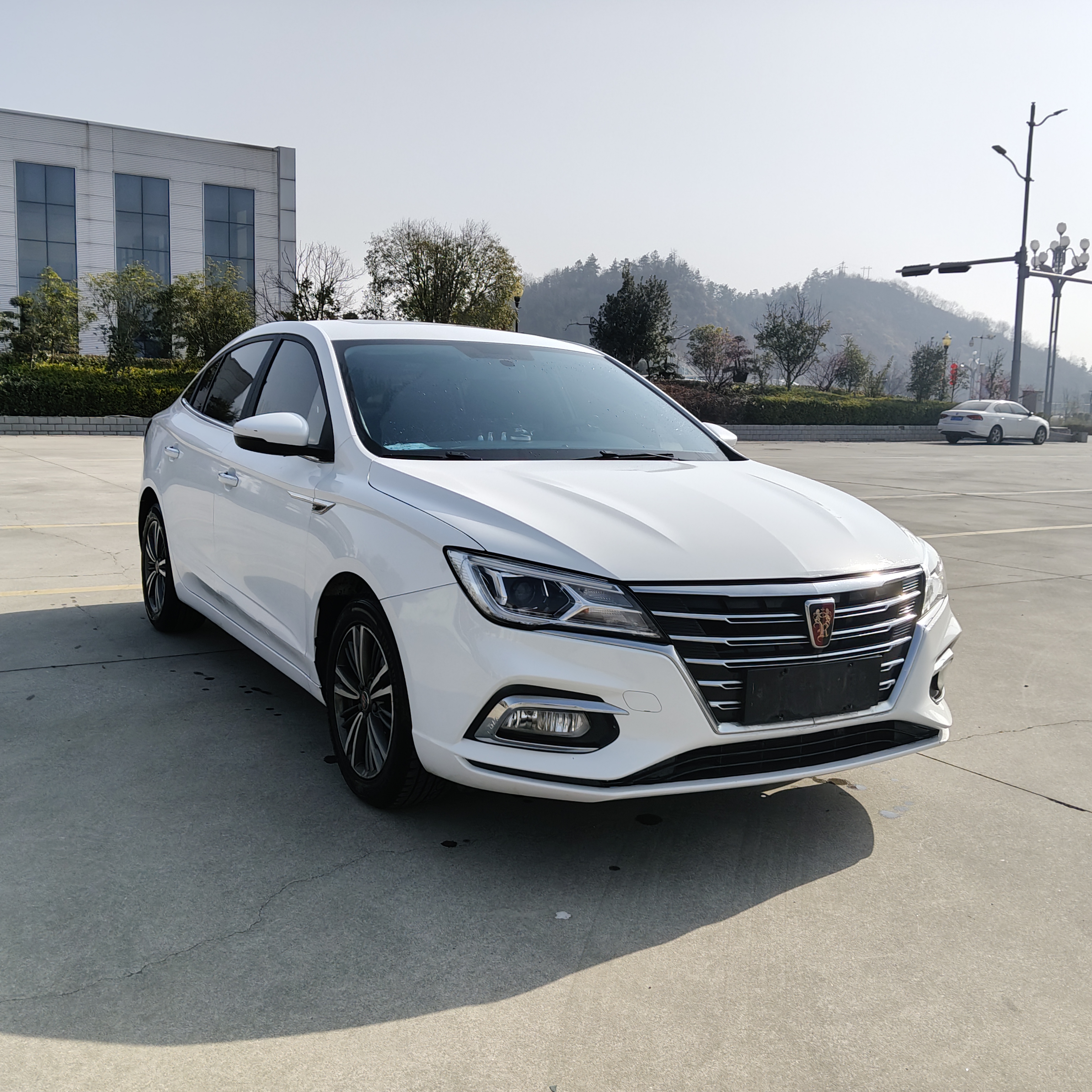Roewe i5 2018 #3 Roewe i5 2018 car image #3