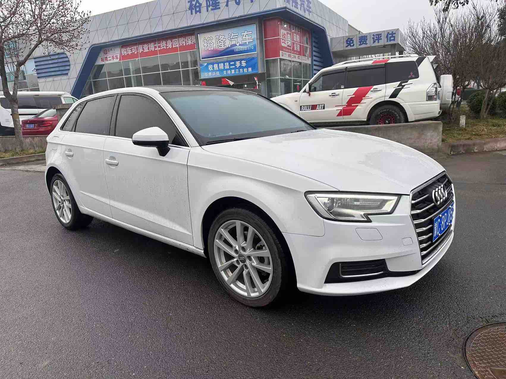 Audi A3 2019 car image #3