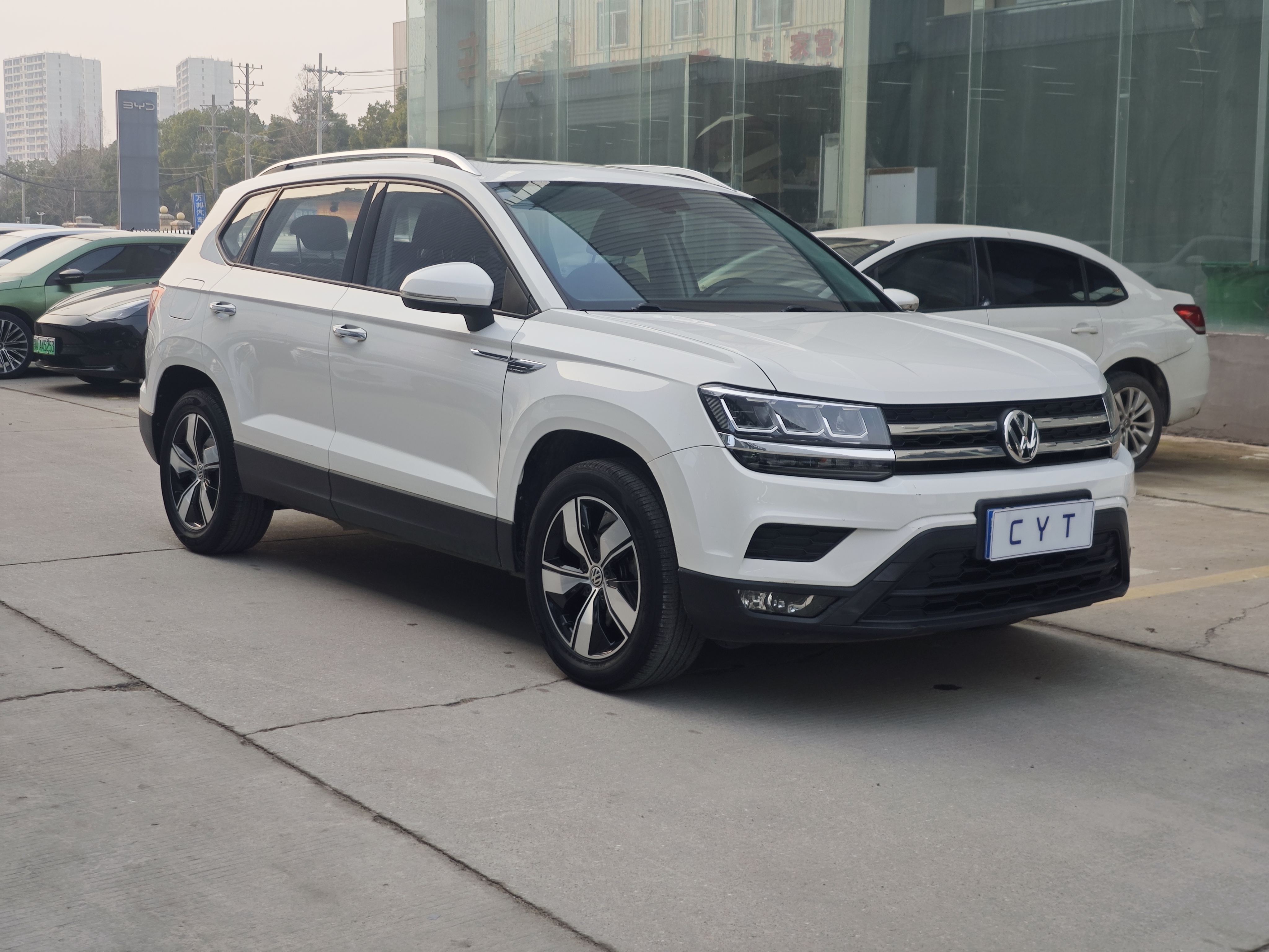Volkswagen Tharu 2019 car image #3