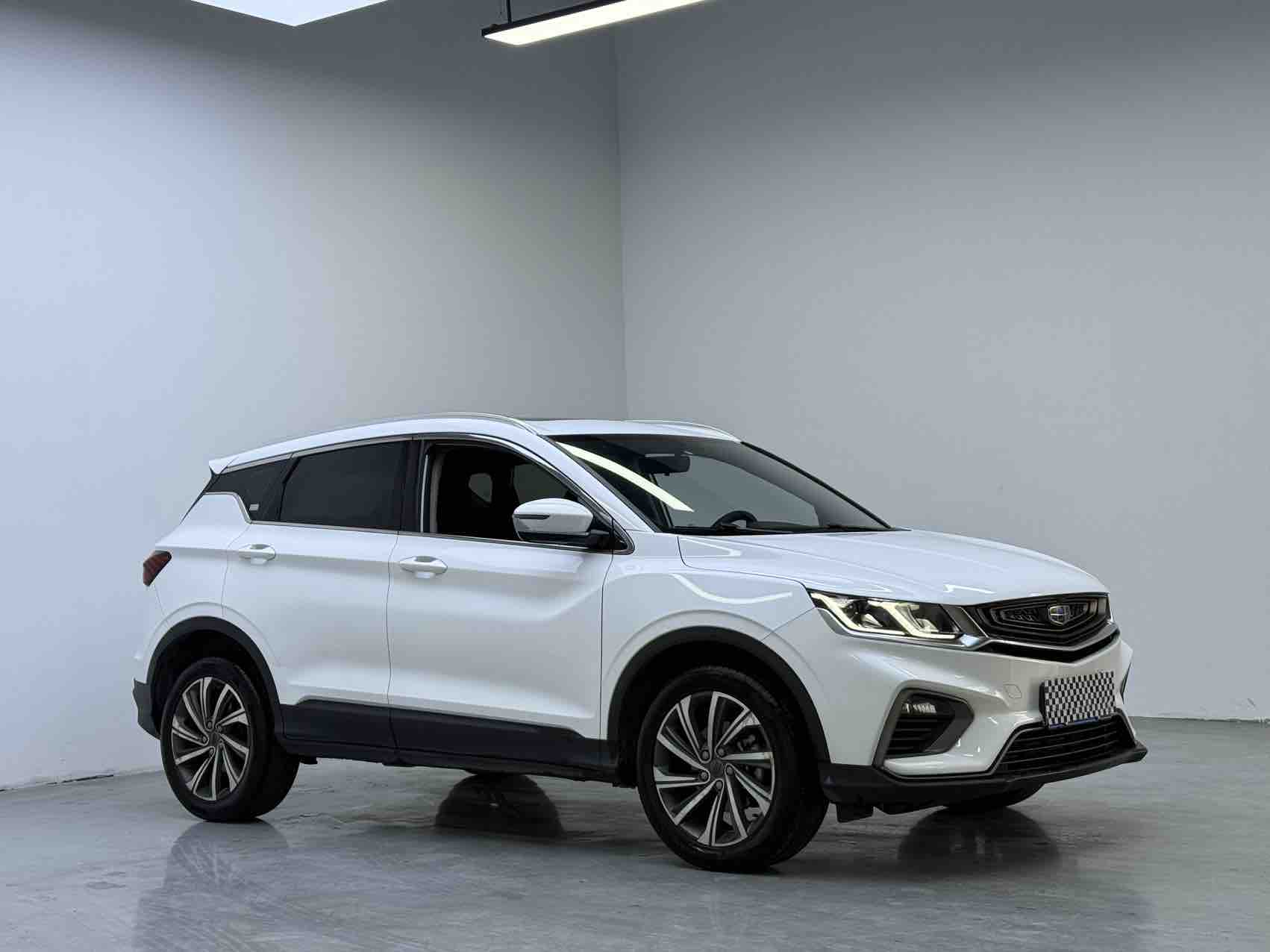 GEELY Coolray 2019 car image #3