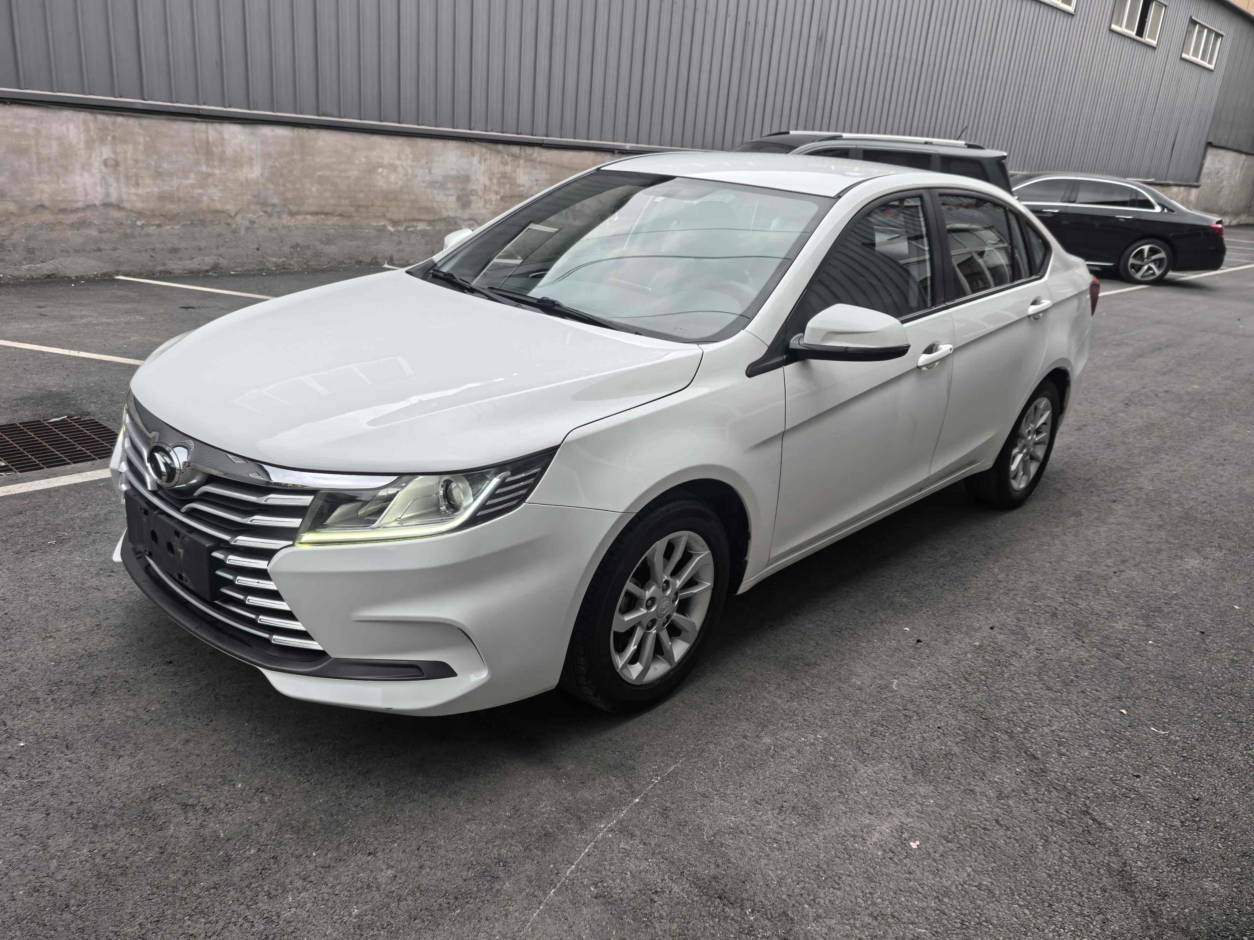 Soueast 2019 #3 Soueast 2019 car image #3
