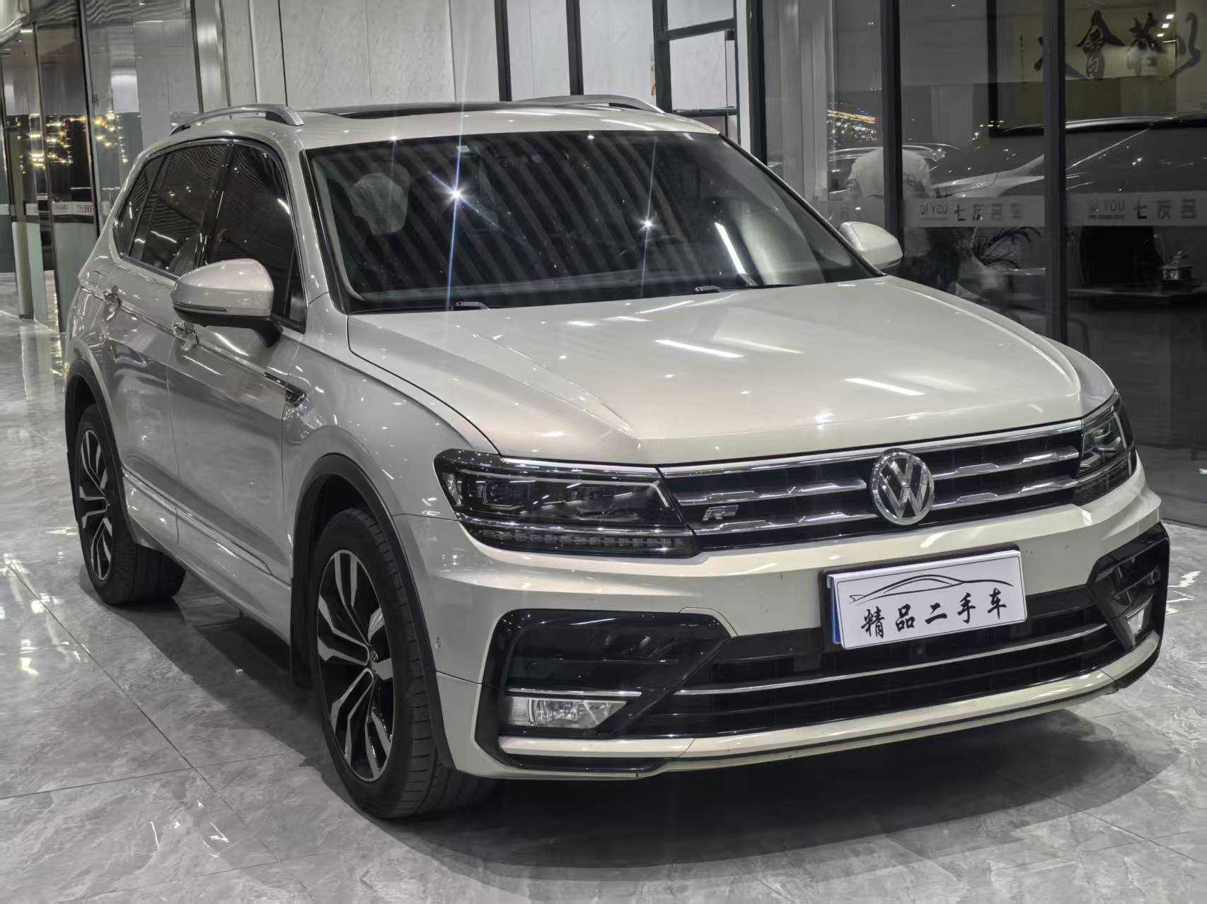 Volkswagen Tiguan L 2019 #3 Volkswagen Tiguan L 2019 car image #3