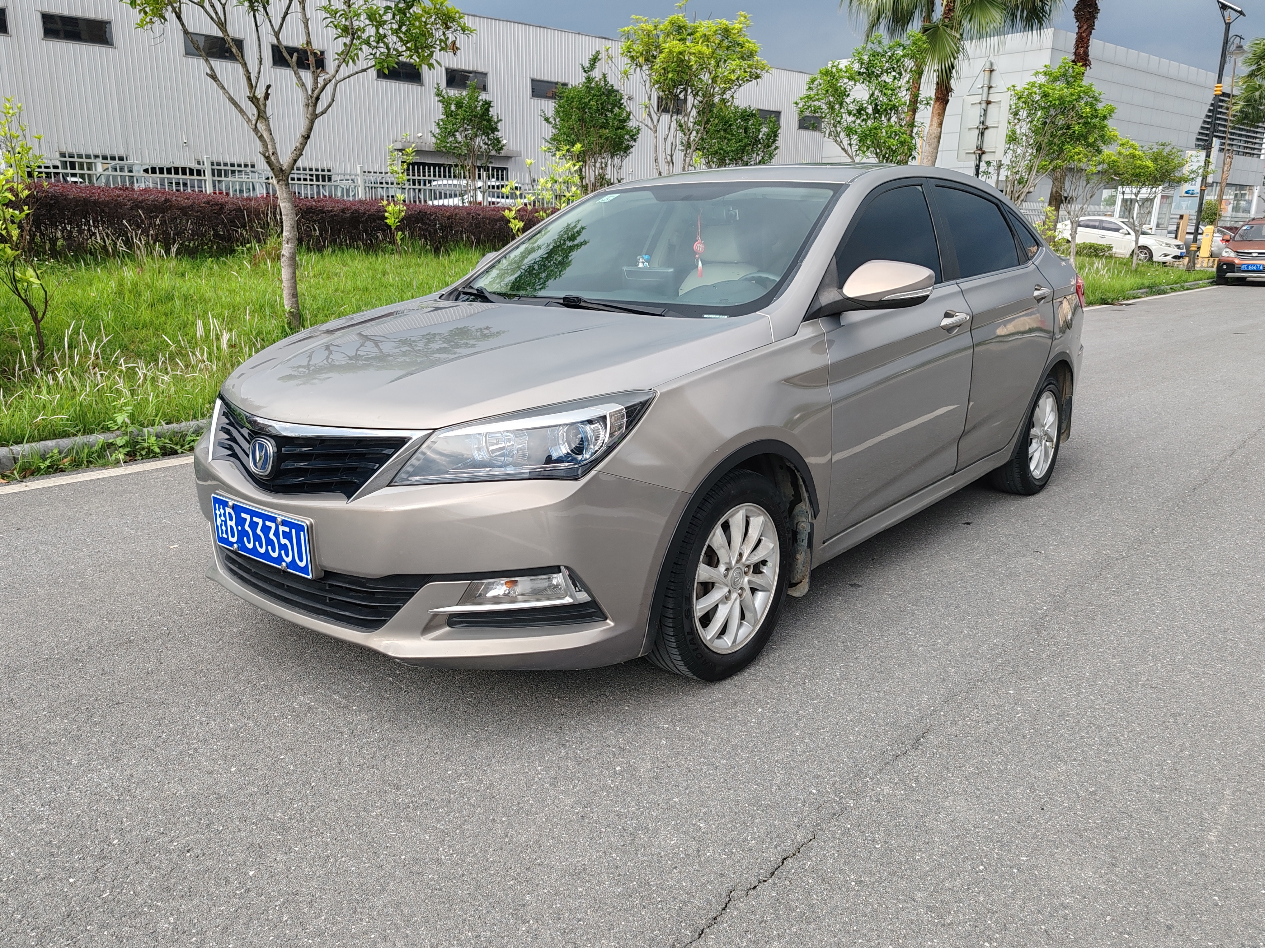 Changan Alsvin V7 2015 car image #3