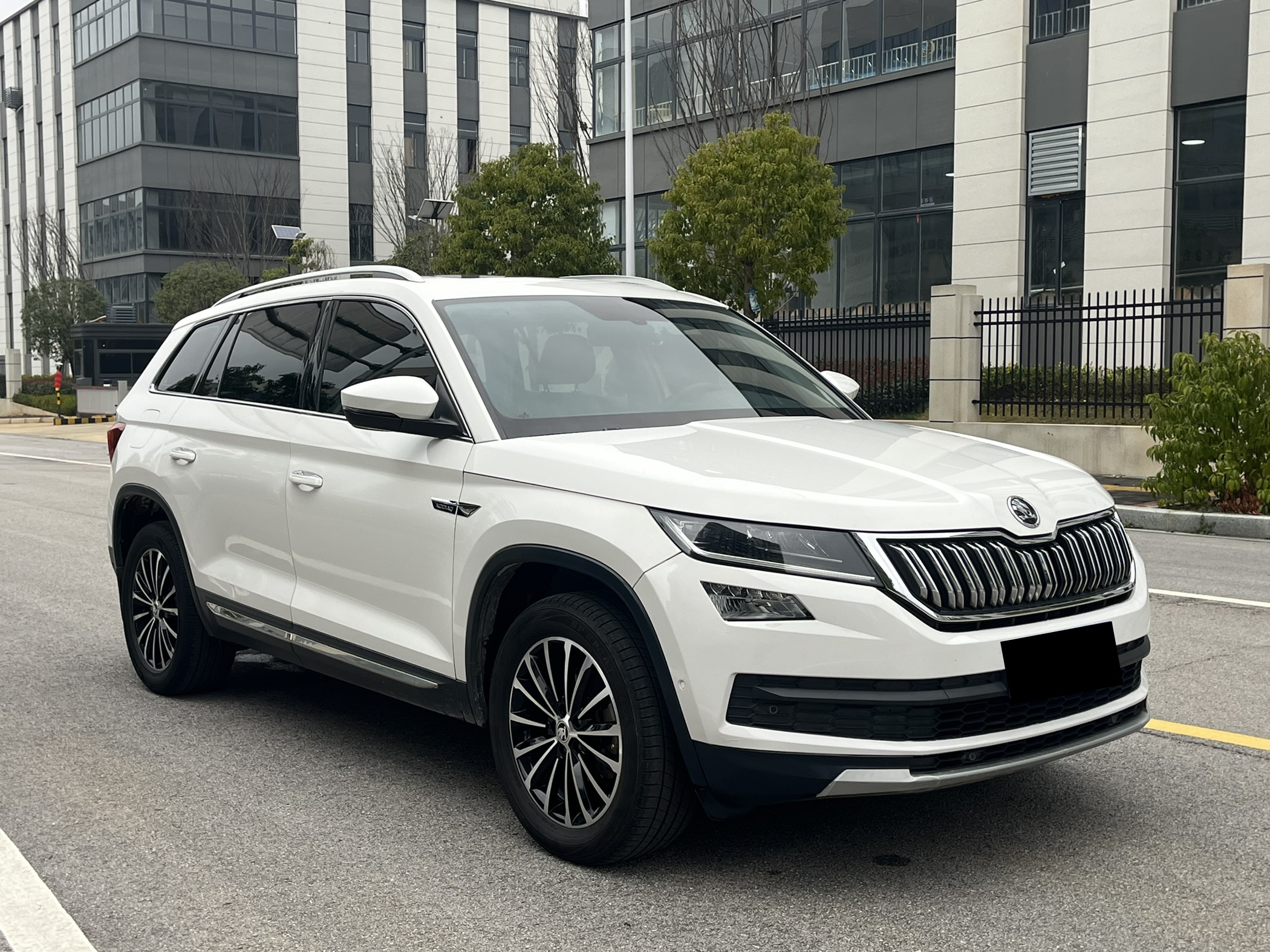 Skoda Kodiaq 2019 изображение автомобиля #3