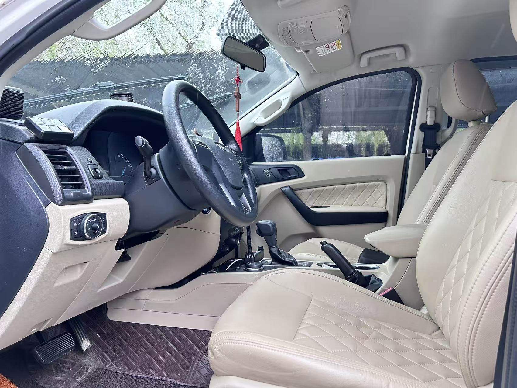 Ford Everest 2019 car image #3