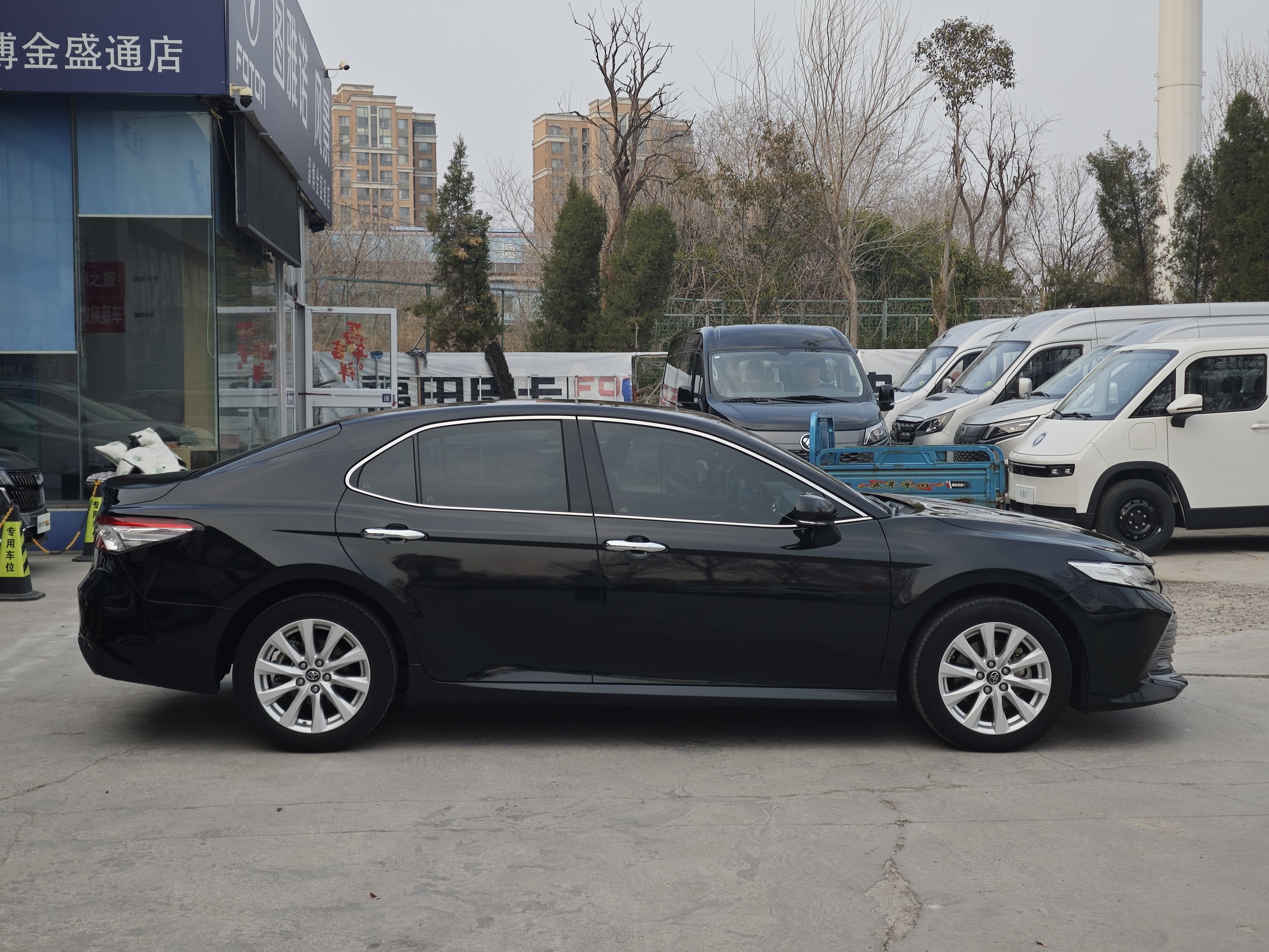 Toyota Camry 2020 car image #3