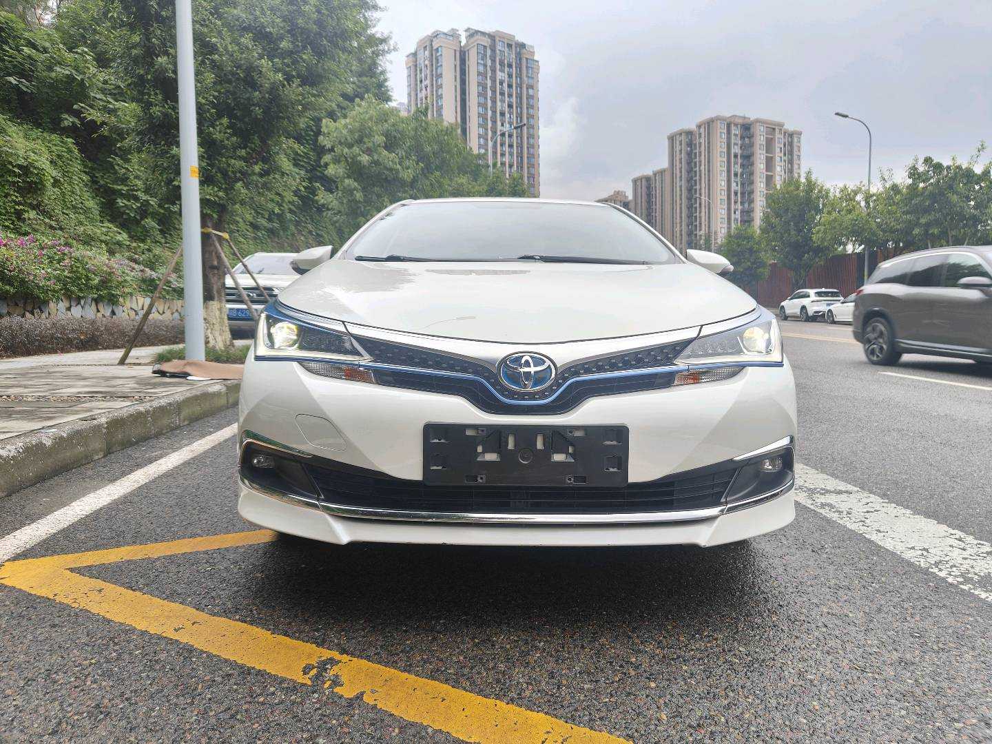 Toyota Corolla Hybird E+ 2020 immagine di auto #3