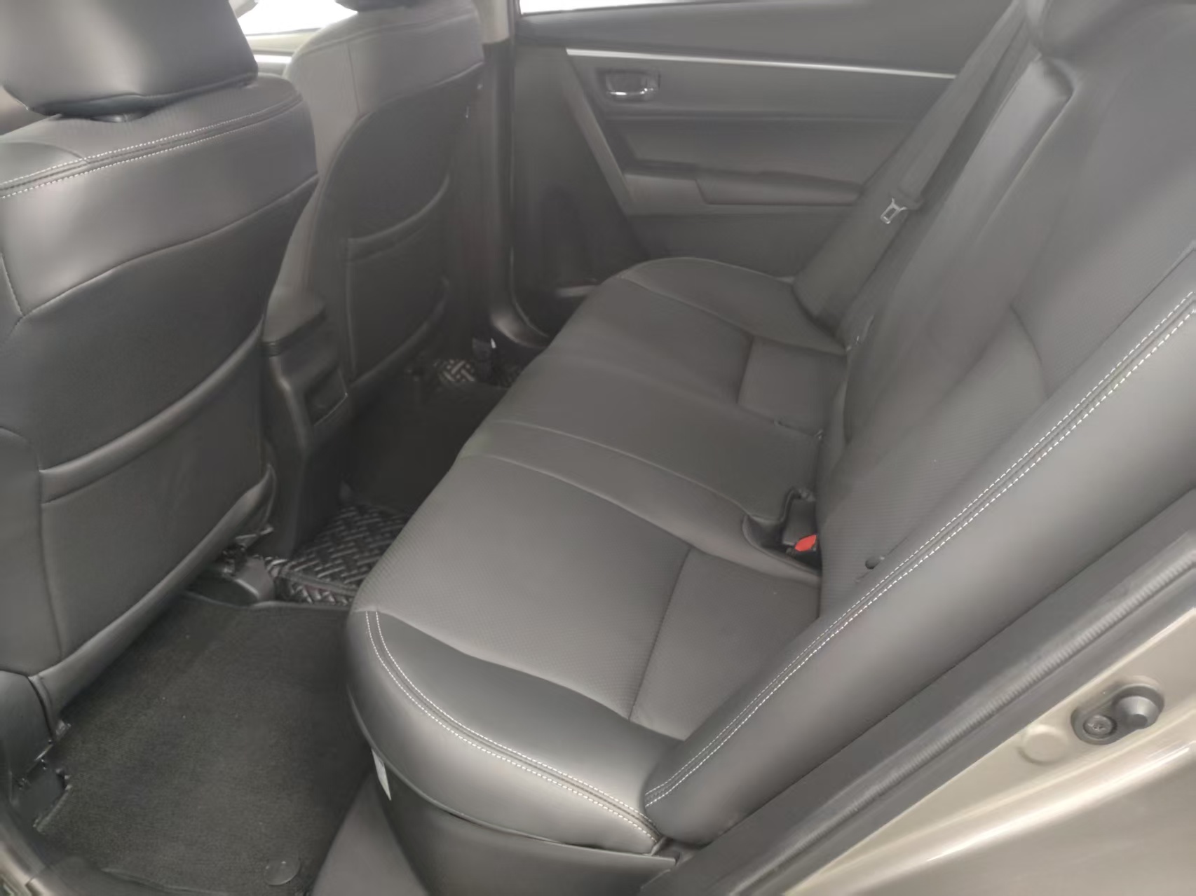 Toyota Corolla Hybird E+ 2020 immagine di auto #3