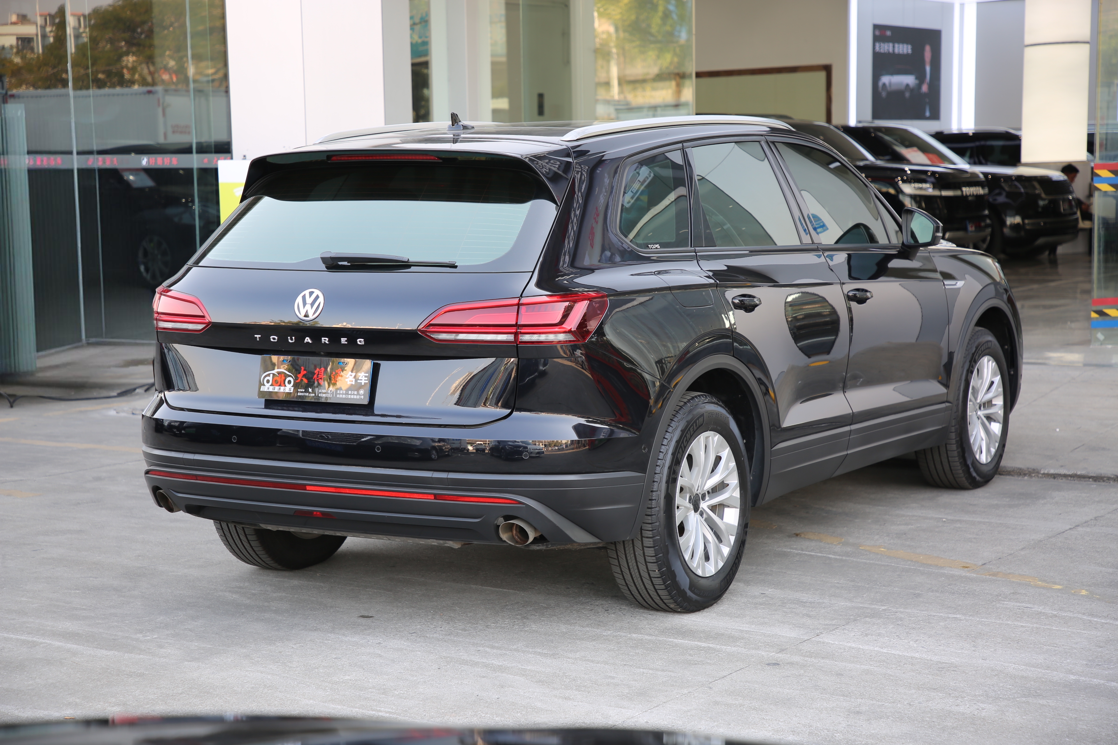 Volkswagen Touareg 2020 car image #3