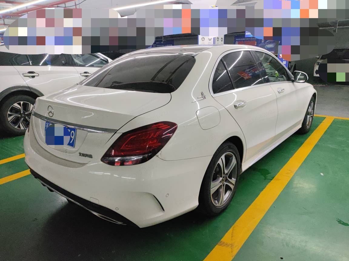 Mercedes-Benz C Class 2019 car image #3