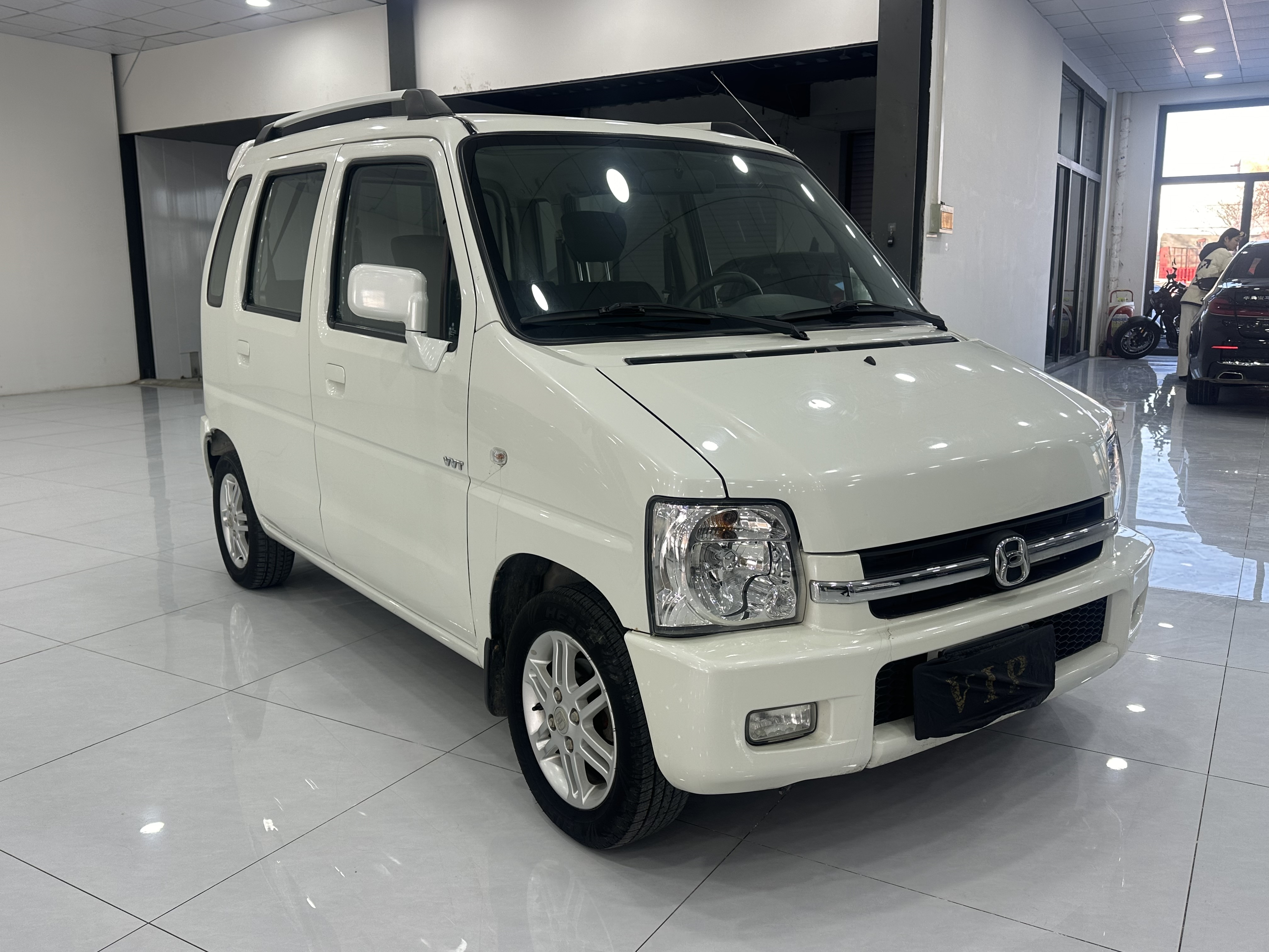 Suzuki 2019 car image #3