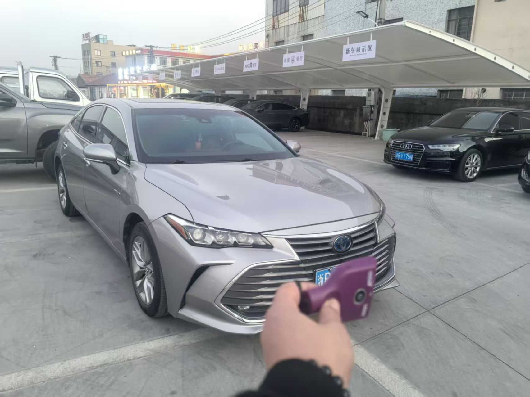 Toyota Avalon 2019 immagine di auto #3