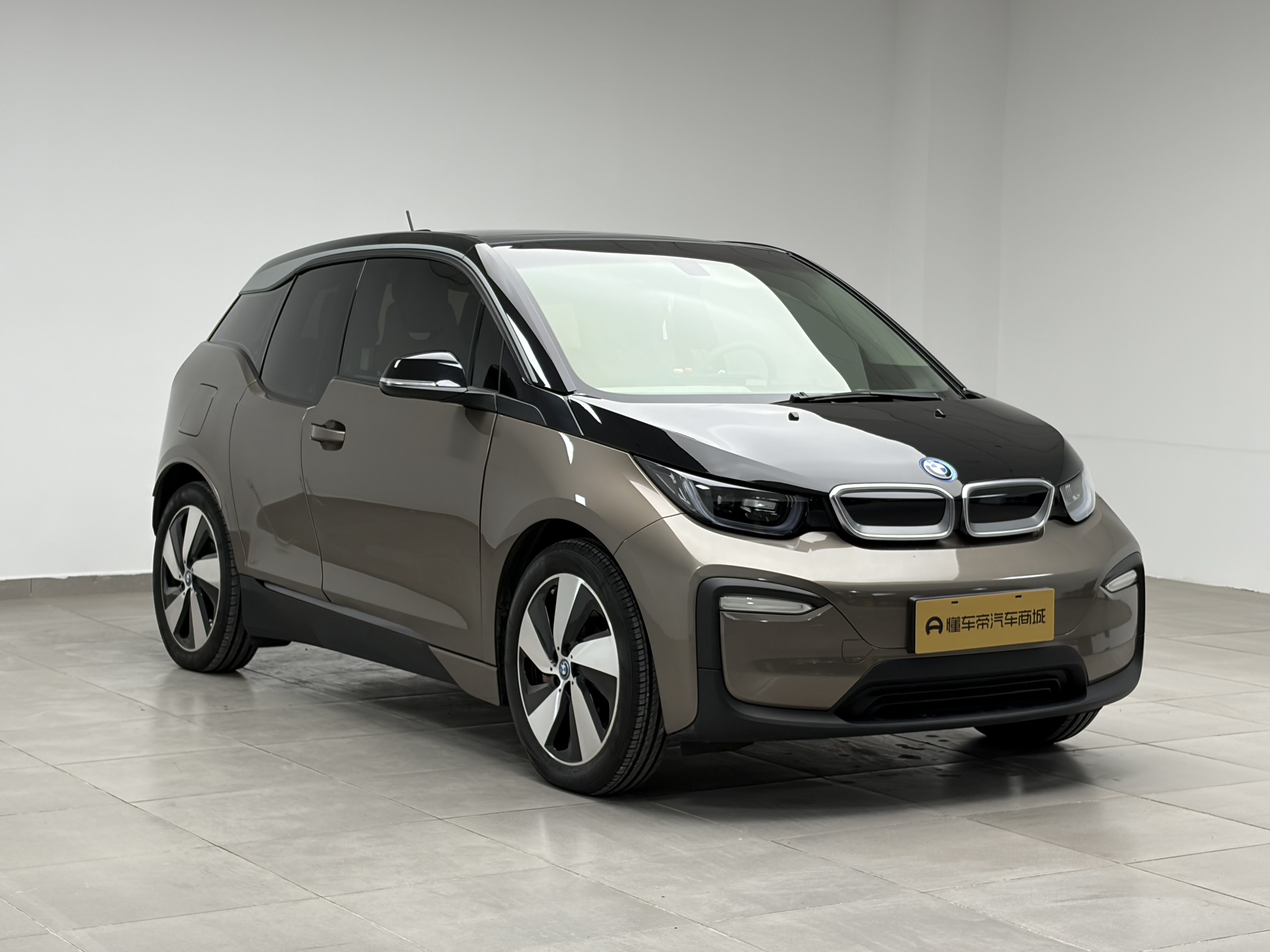 BMW i3 (Imported) 2019 #3 BMW i3 (Imported) 2019 car image #3