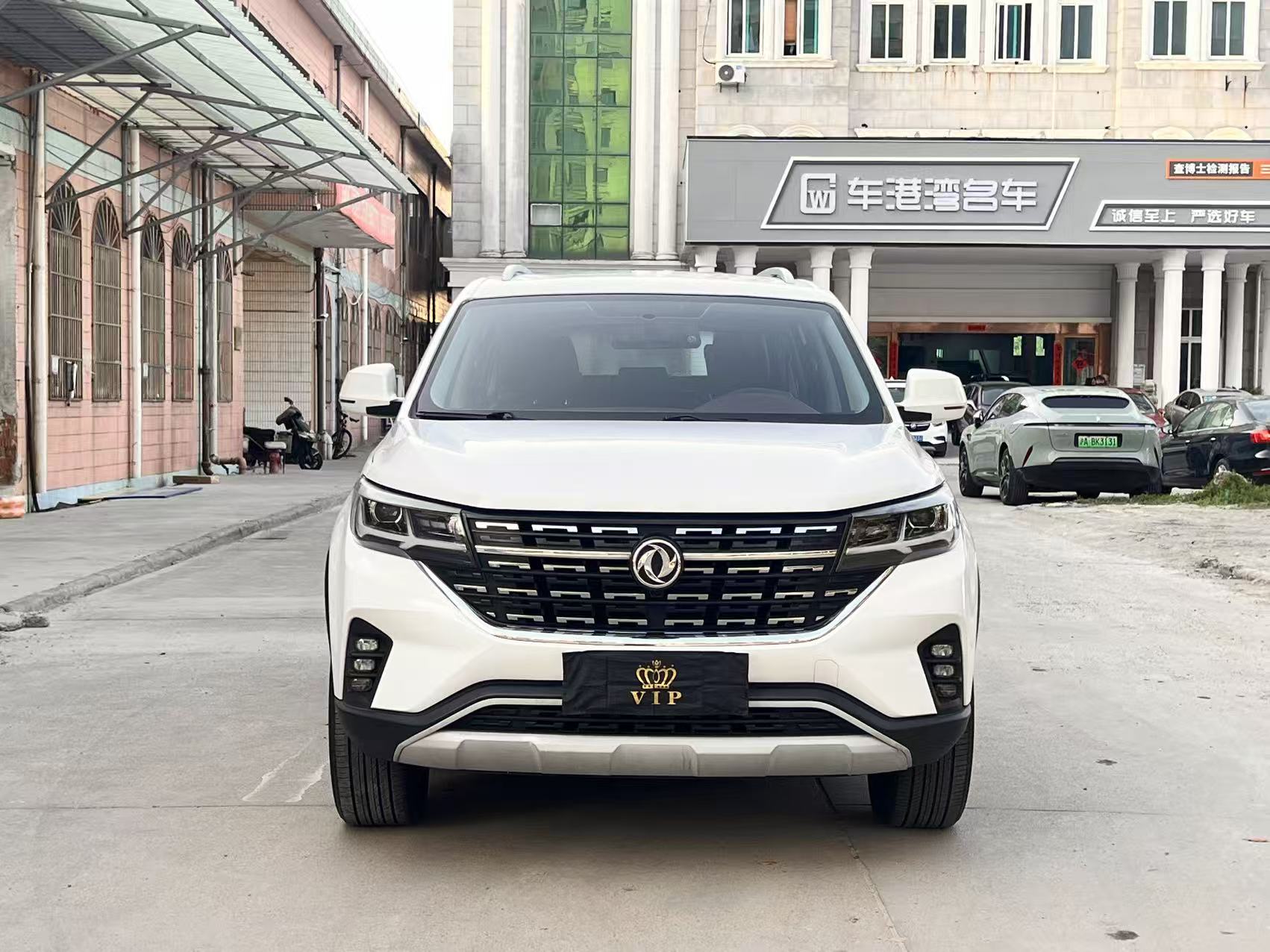 T5 L 2019 #3 T5 L 2019 car image #3