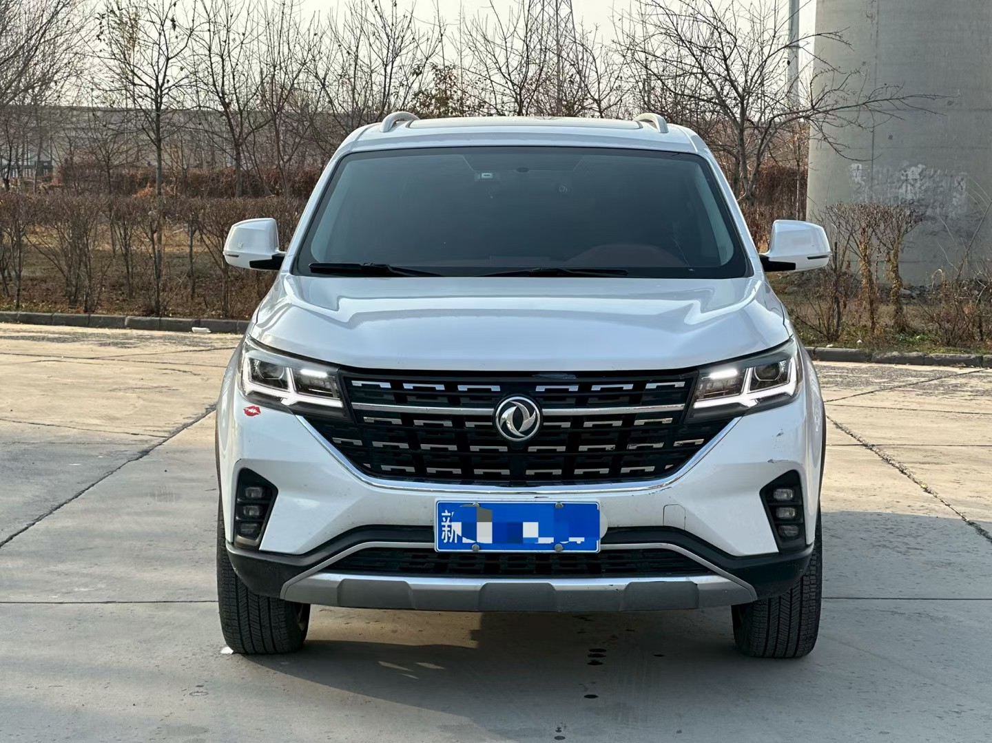 Forthing T5 L 2019 #3 Forthing T5 L 2019 car image #3