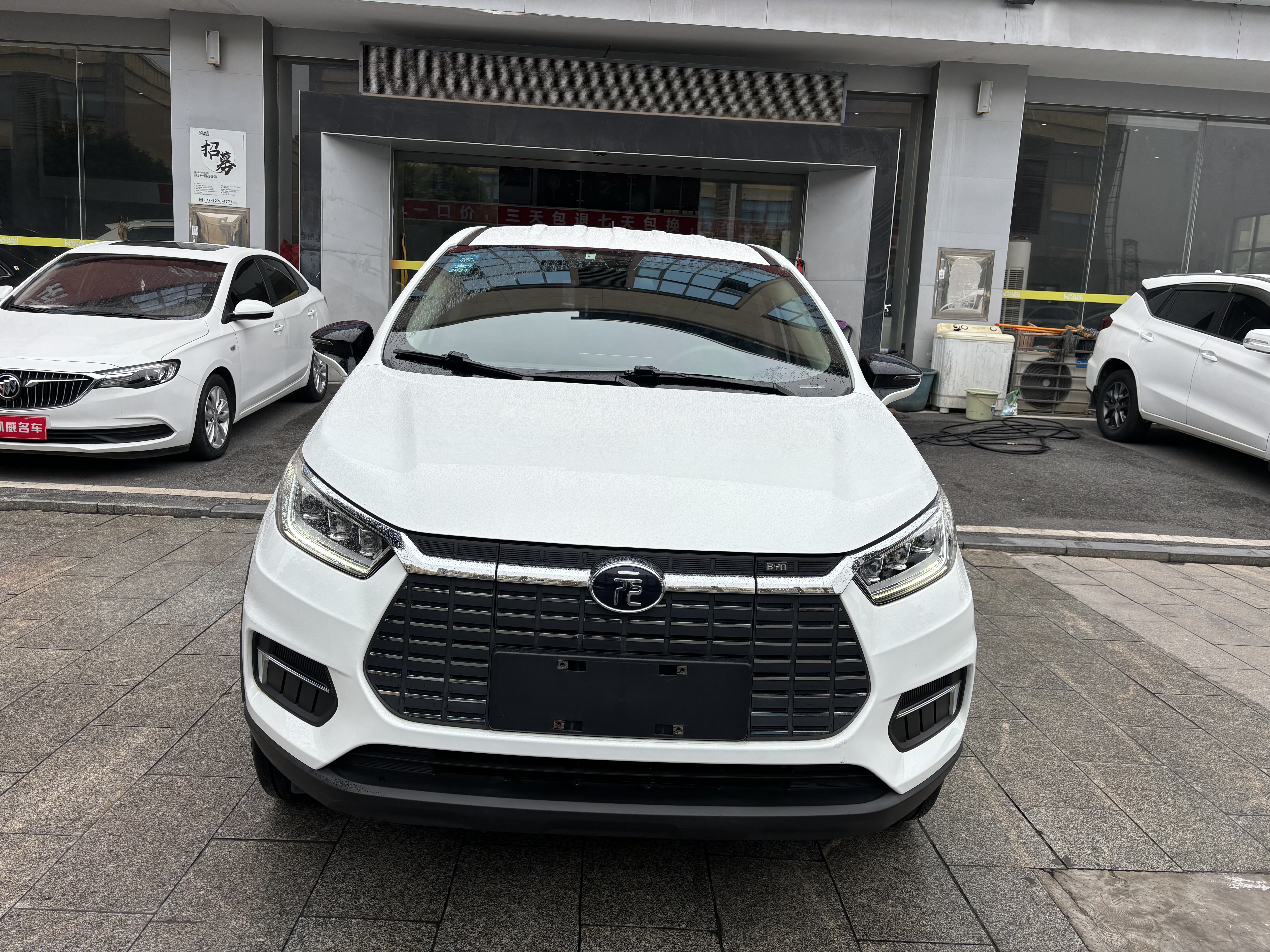 BYD Yuan New Energy 2020 car image #3