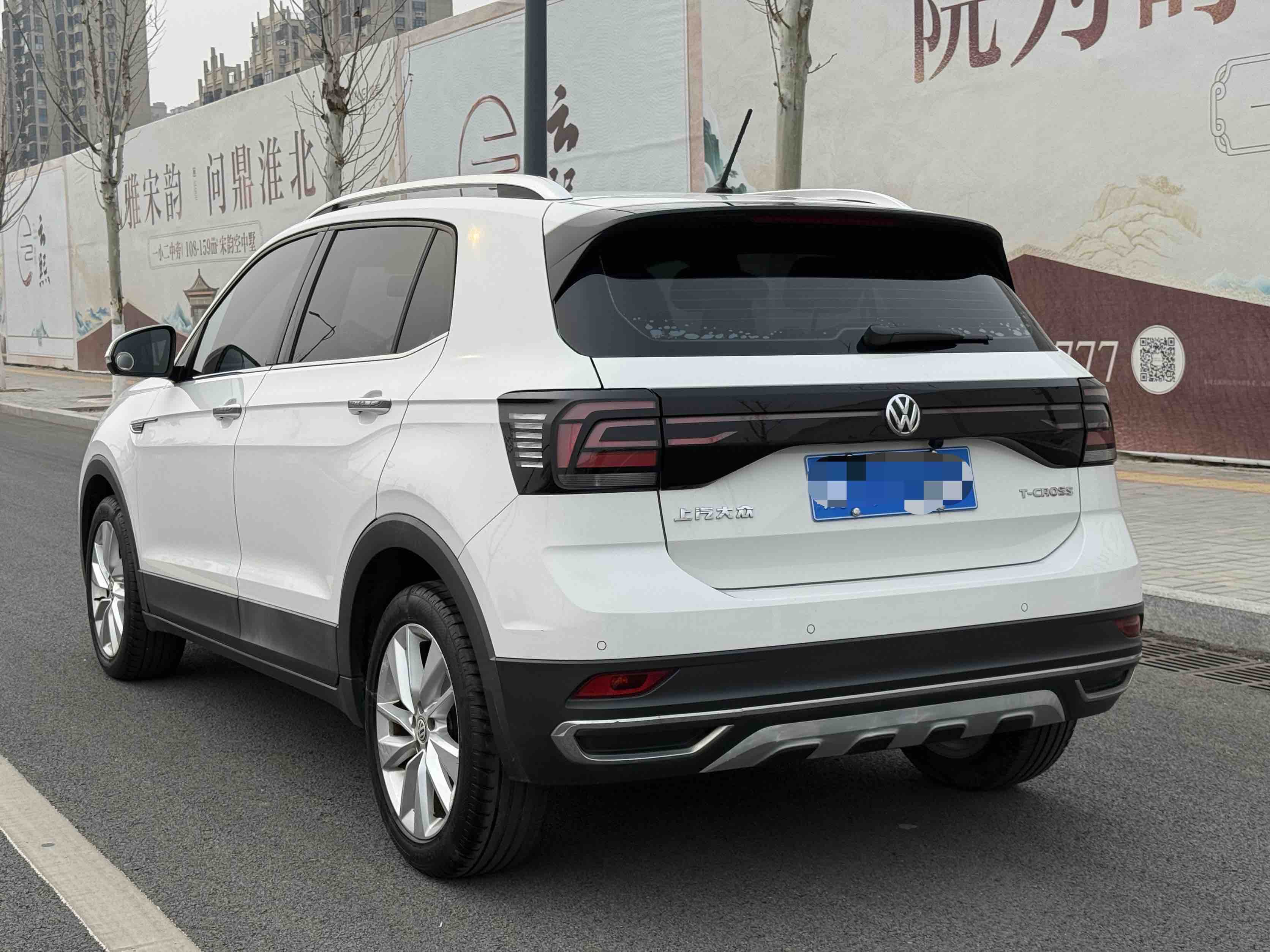 Volkswagen T-Cross 2019 #3 Volkswagen T-Cross 2019 car image #3