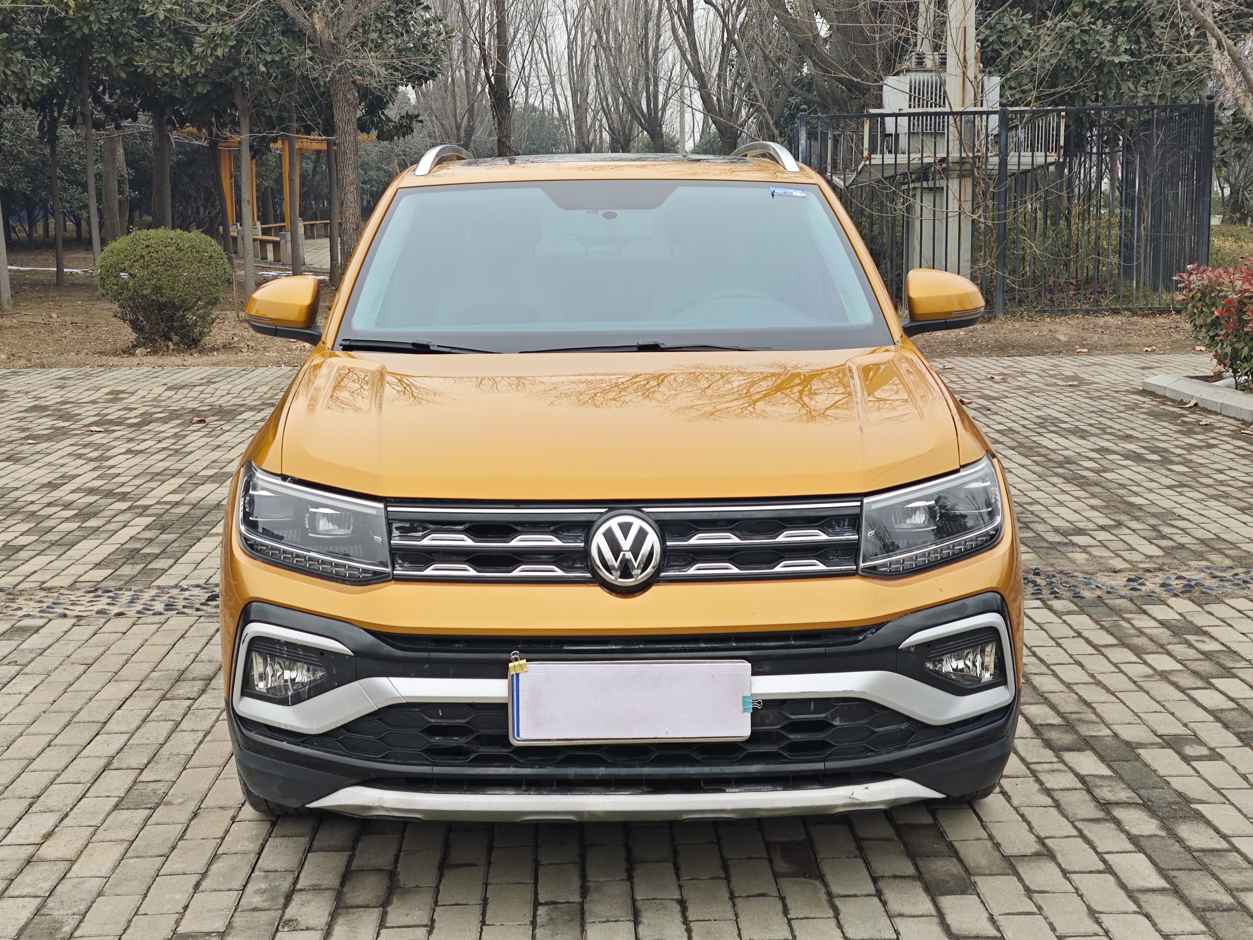 Volkswagen T-Cross 2019 #3 Volkswagen T-Cross 2019 car image #3