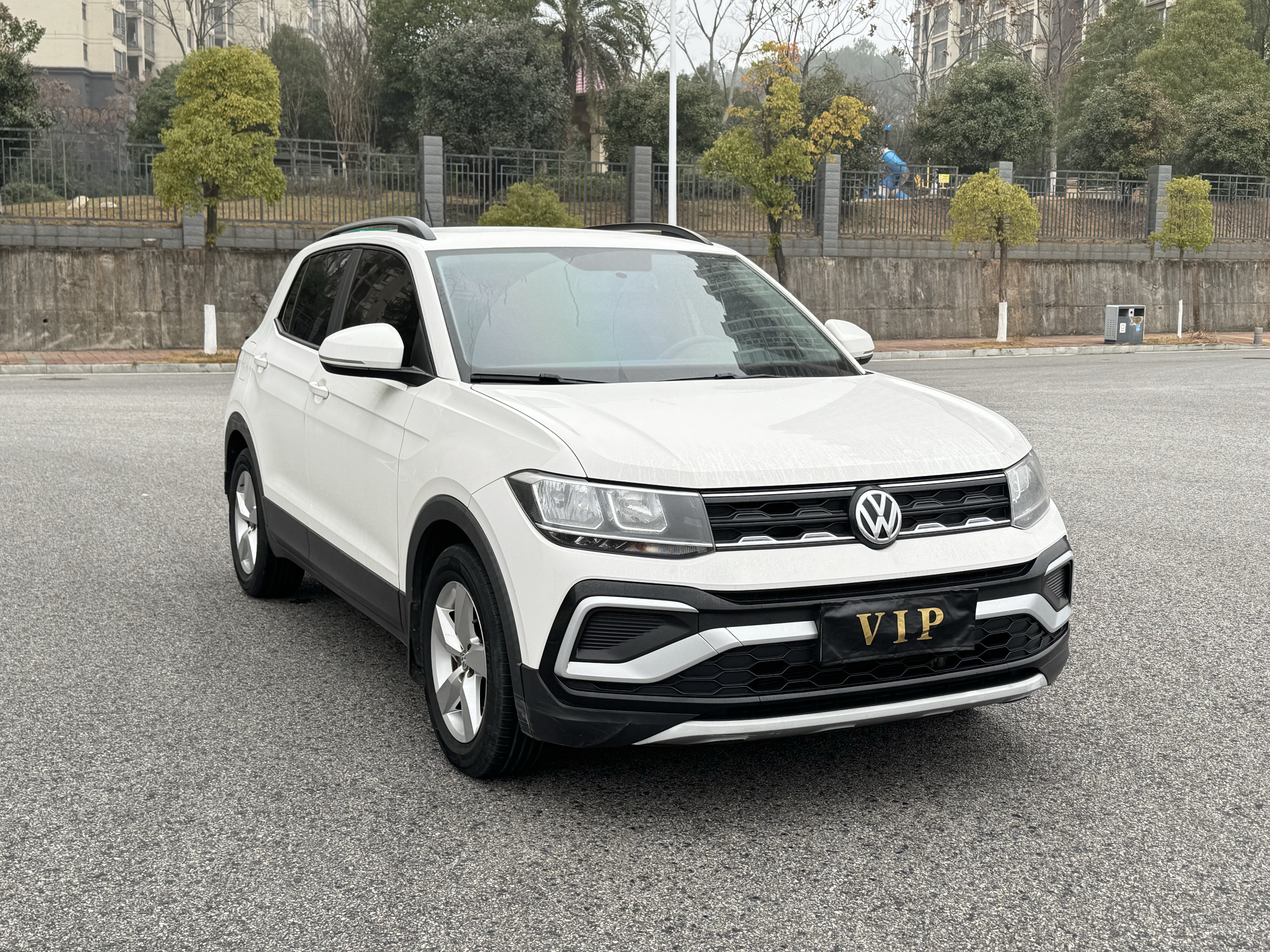 Volkswagen T-Cross 2020 #3 Volkswagen T-Cross 2020 car image #3