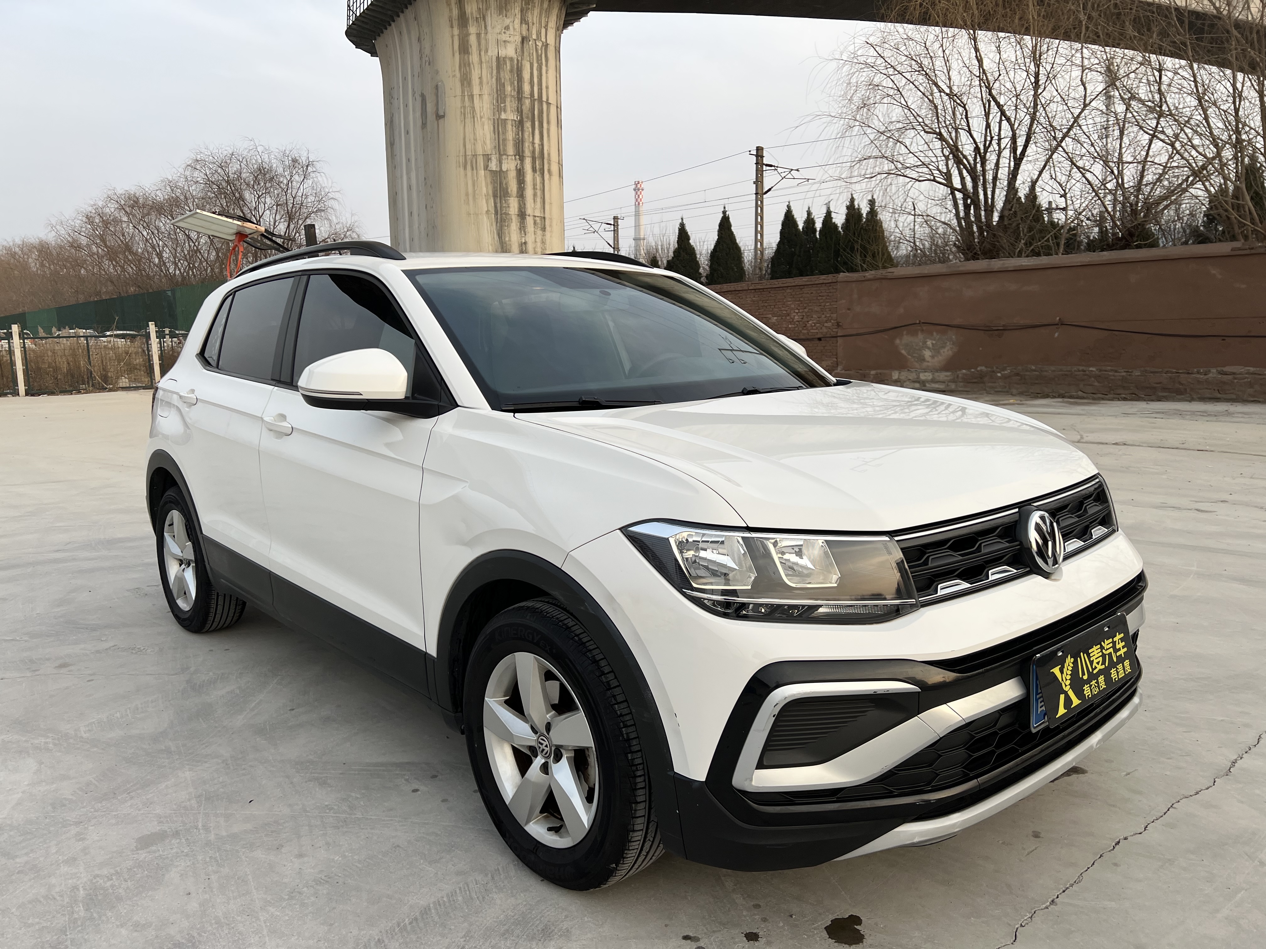 Volkswagen T-Cross 2020 car image #3