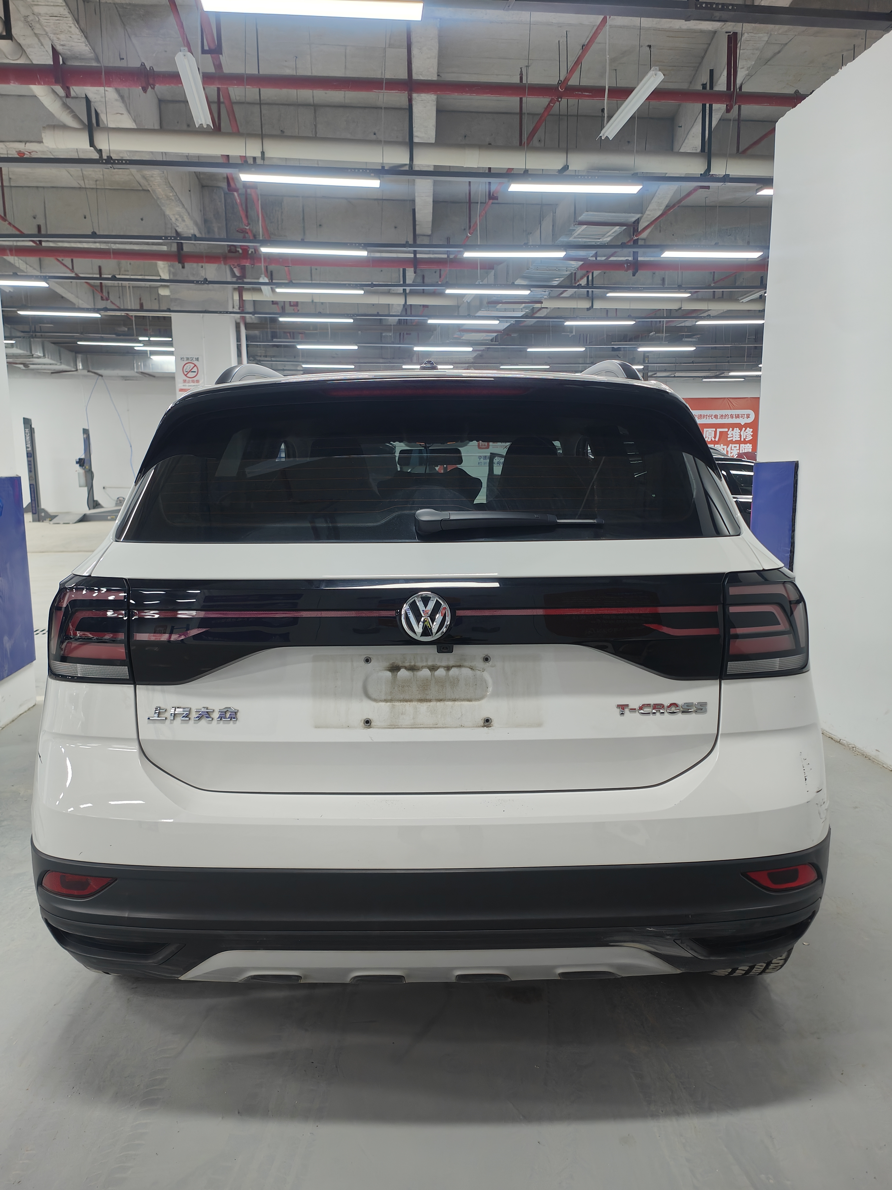 Volkswagen T-Cross 2019 car image #3