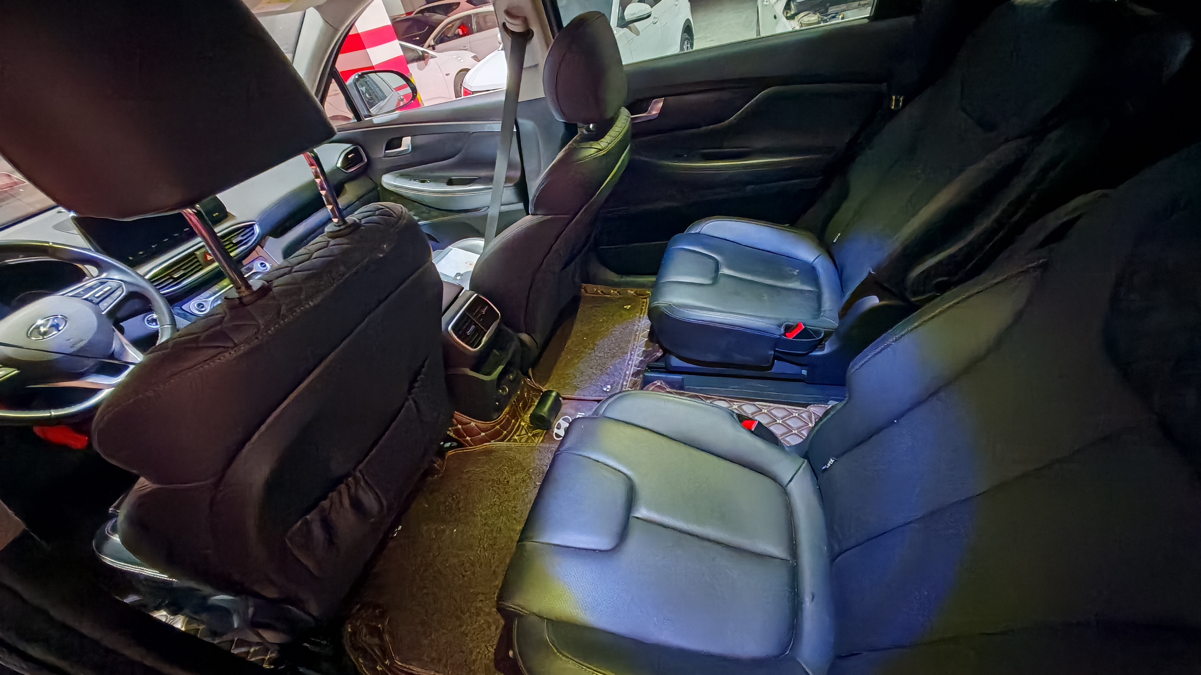 Hyundai Santa Fe 2019 immagine di auto #3