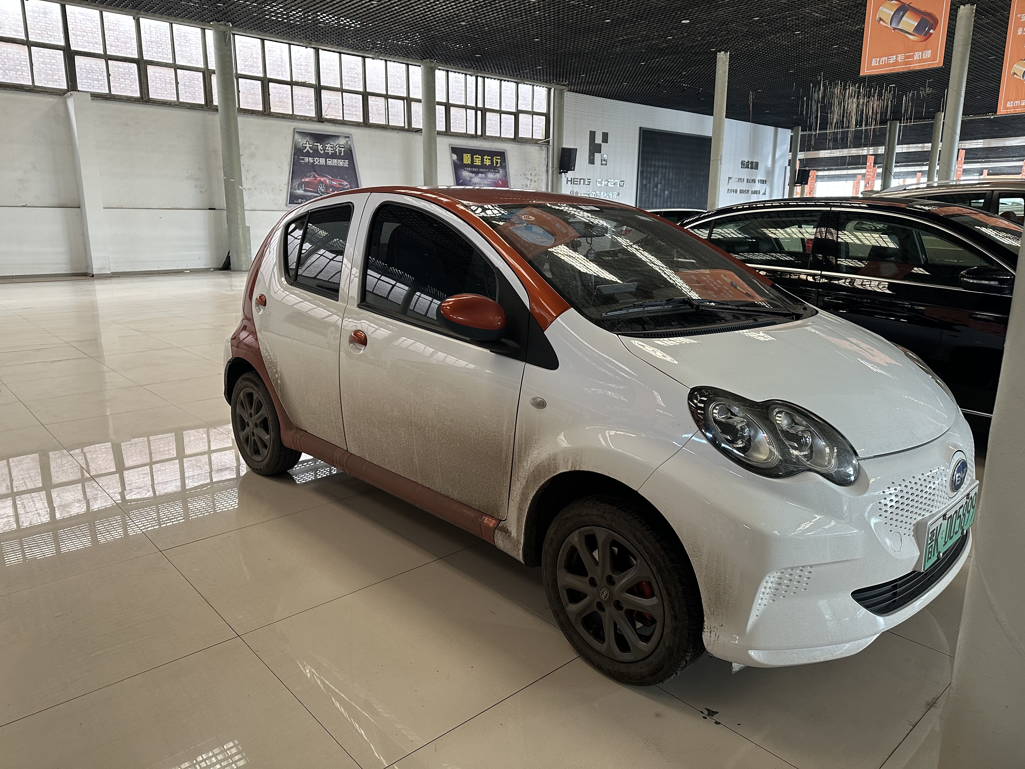 BYD e1 2020 #3 BYD e1 2020 car image #3