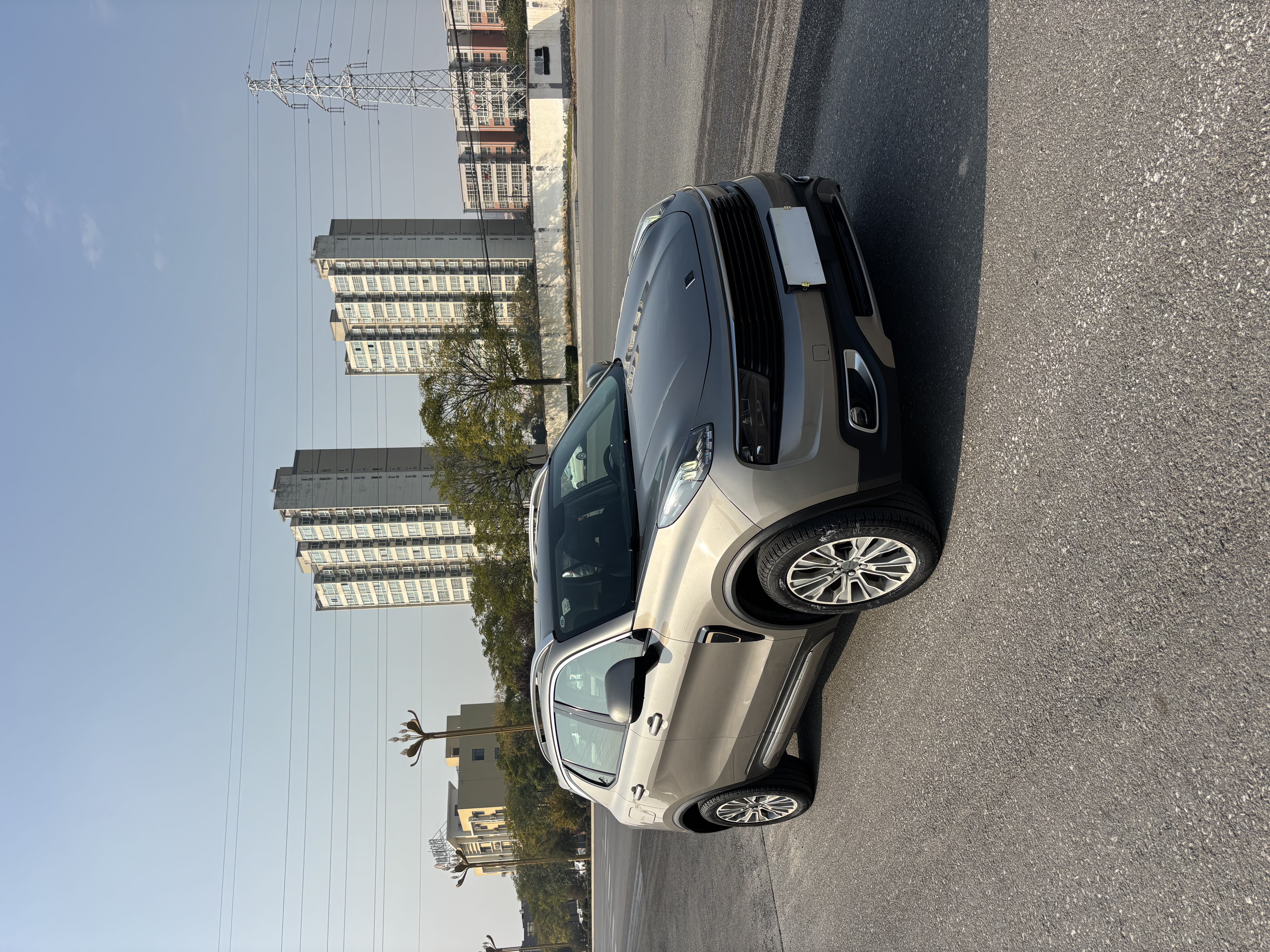 Lynk & Co 2019 #3 Lynk & Co 2019 car image #3