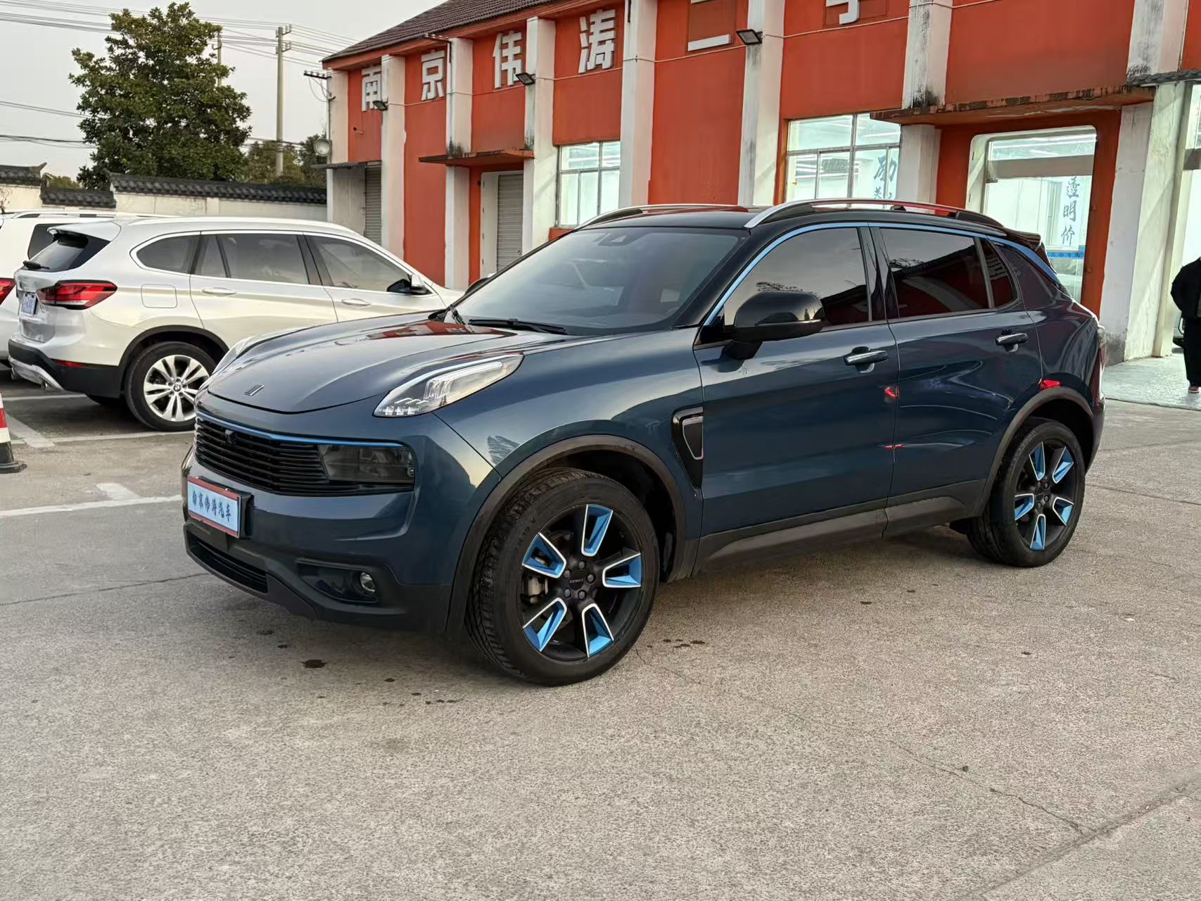 Lynk & Co 2019 #3 Lynk & Co 2019 car image #3