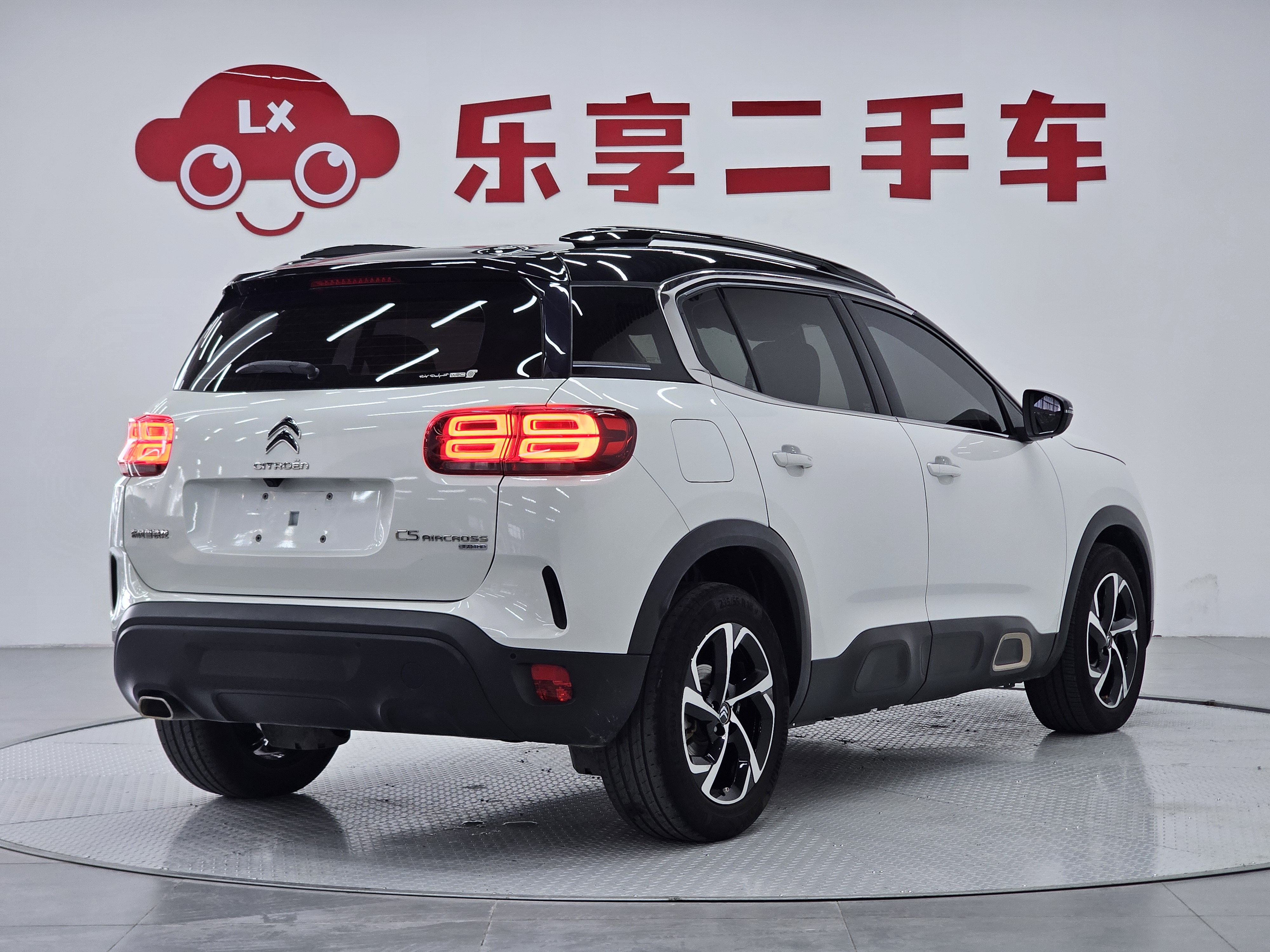 Citroen C5 AIRCROSS 2019 car image #3