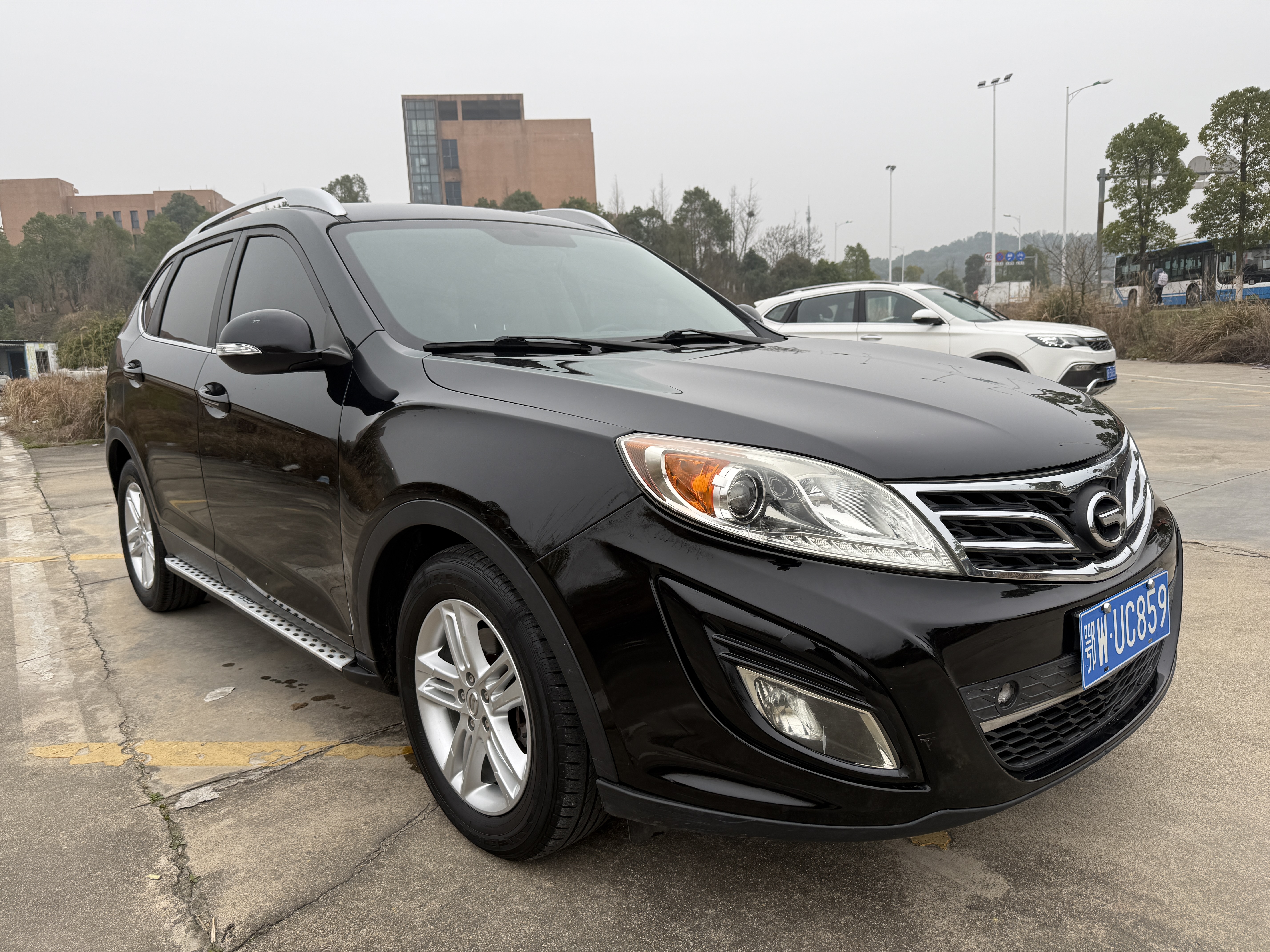 GAC Trumpchi GS5 2014 car image #3